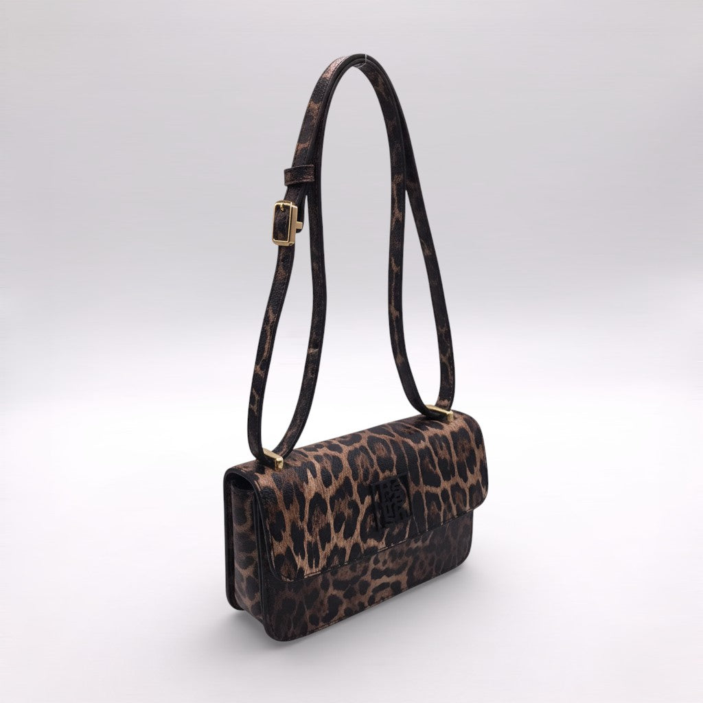 CLUCH REFRESH CASTANHO ESCURO PRETO ANIMAL PRINT TIGRESA ECO PELE LOGO FRONTAL ALÇA AJUSTÁVEL MALA