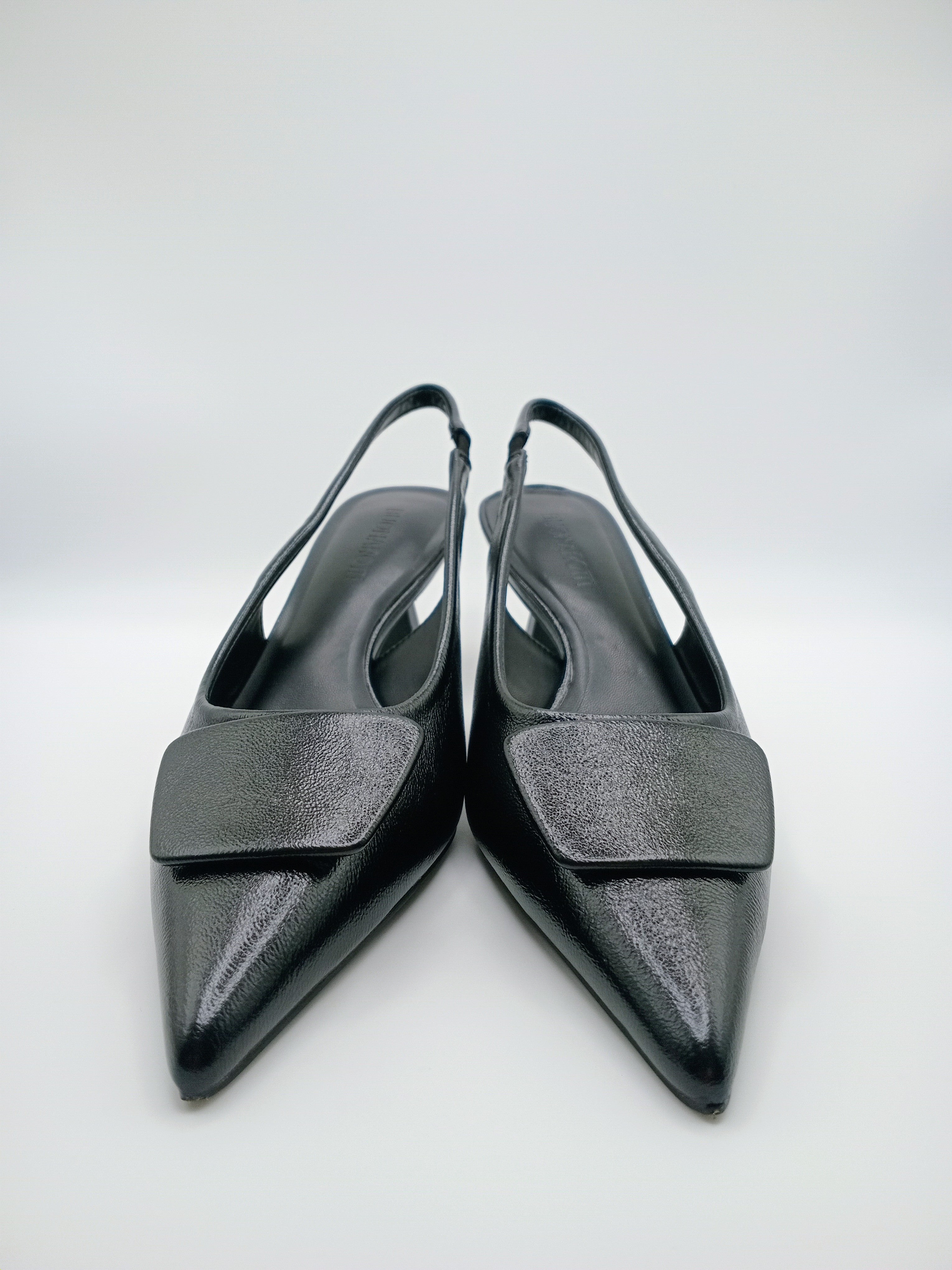 SABRINA SALTO MULLET BUONAROTTI PRETO BICUDO SCARPIN