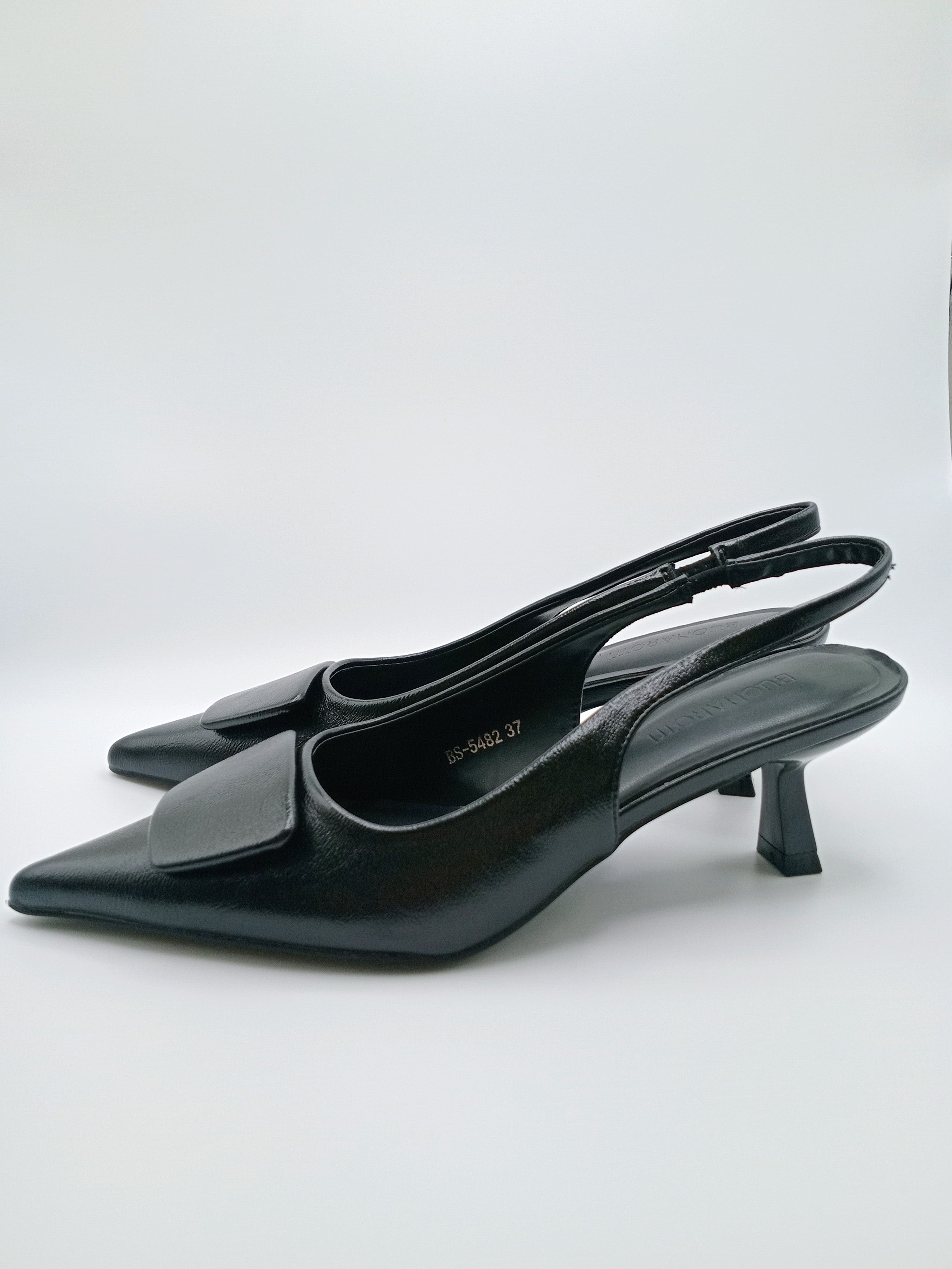 Sapatos de Salto Médio Slingback Buonarotti Mulher; Pumps Pretos de Bico Fino com Tira de Calcanhar; Calçado Elegante para o Dia a Dia e Escritório