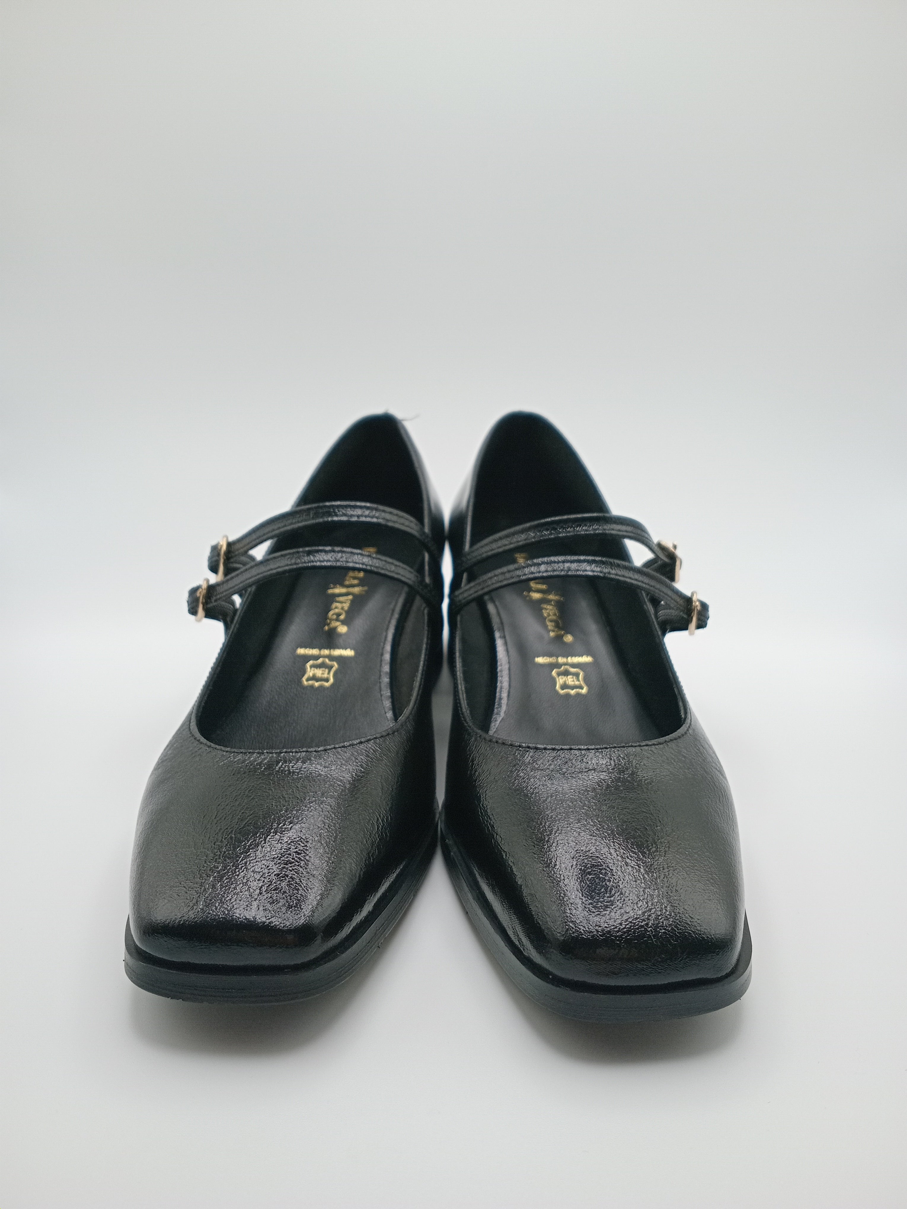 SALTO MARY JANE DANIELA VEGA PRETO FIVELA DUPLA BICO QUADRADO COURO