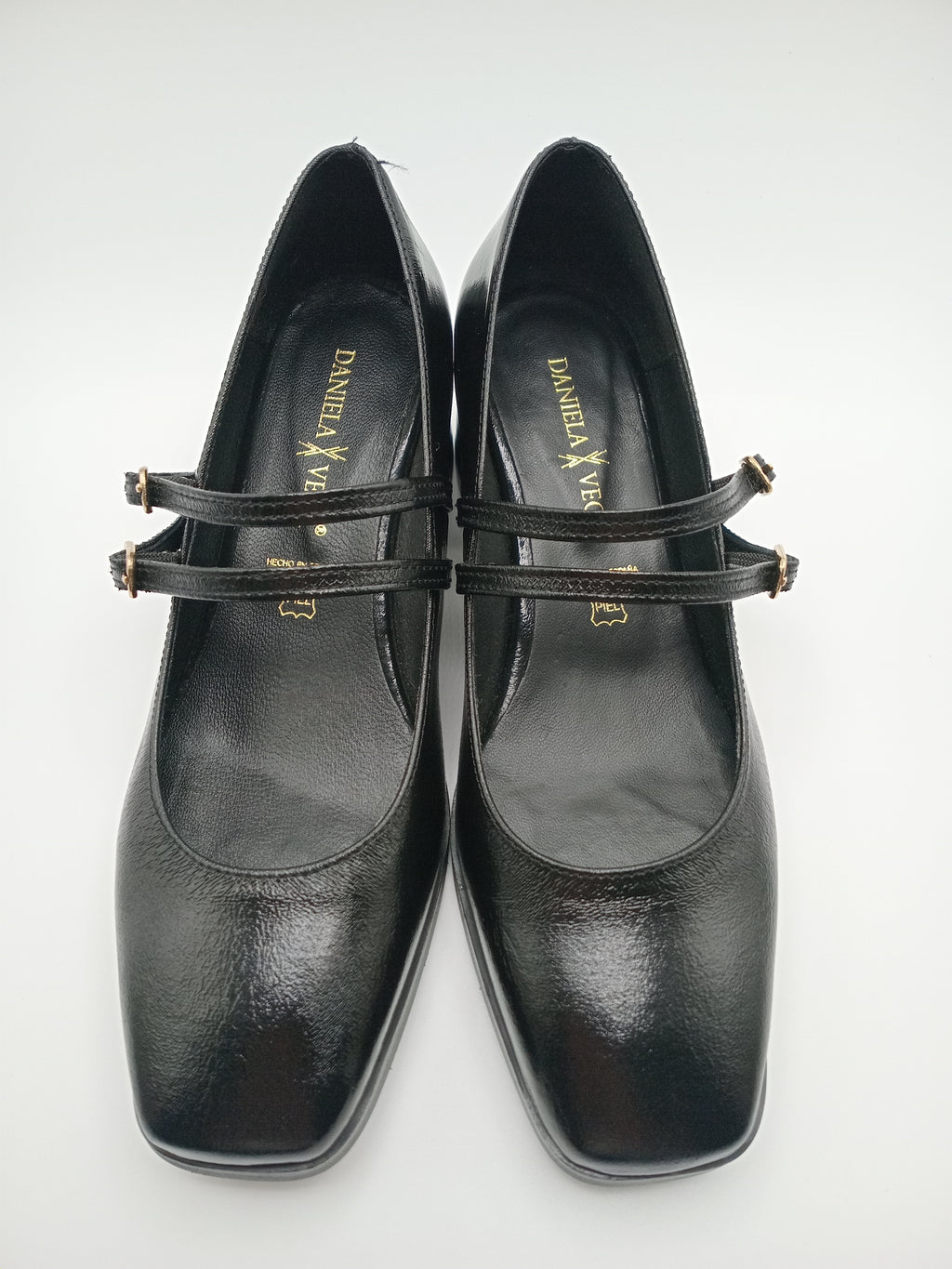 SALTO MARY JANE DANIELA VEGA PRETO FIVELA DUPLA BICO QUADRADO COURO