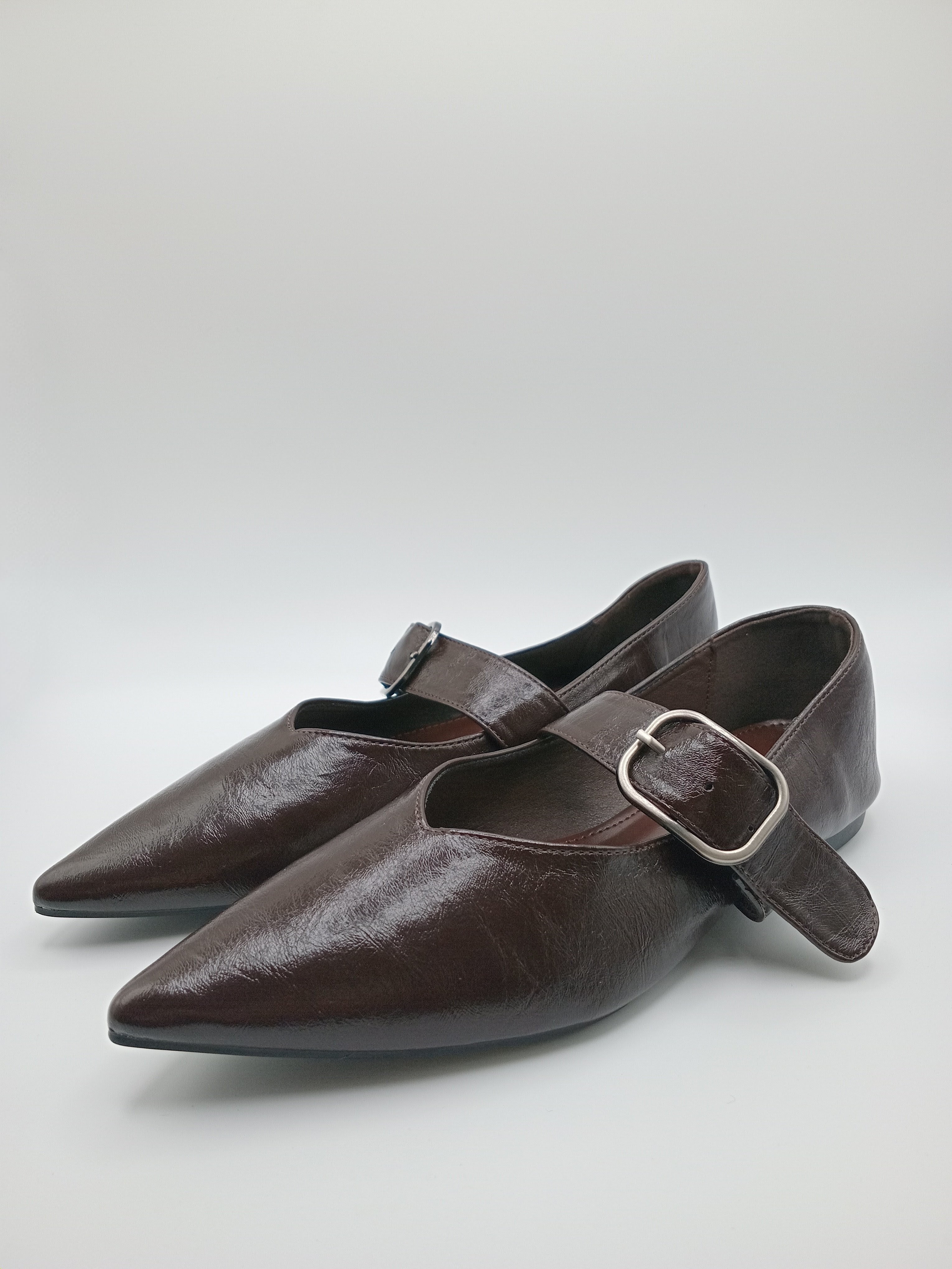 SABRINA MARY JANE BELLAMICA CASTANHO ESCURO ECO PELE BICUDO