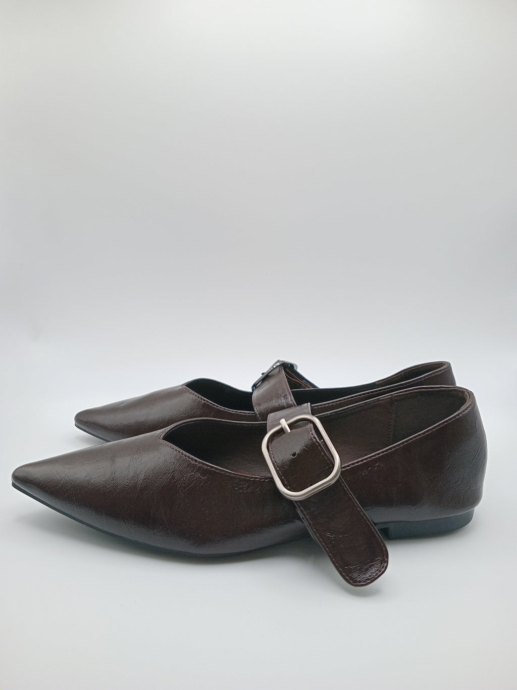 SABRINA MARY JANE BELLAMICA CASTANHO ESCURO ECO PELE BICUDO