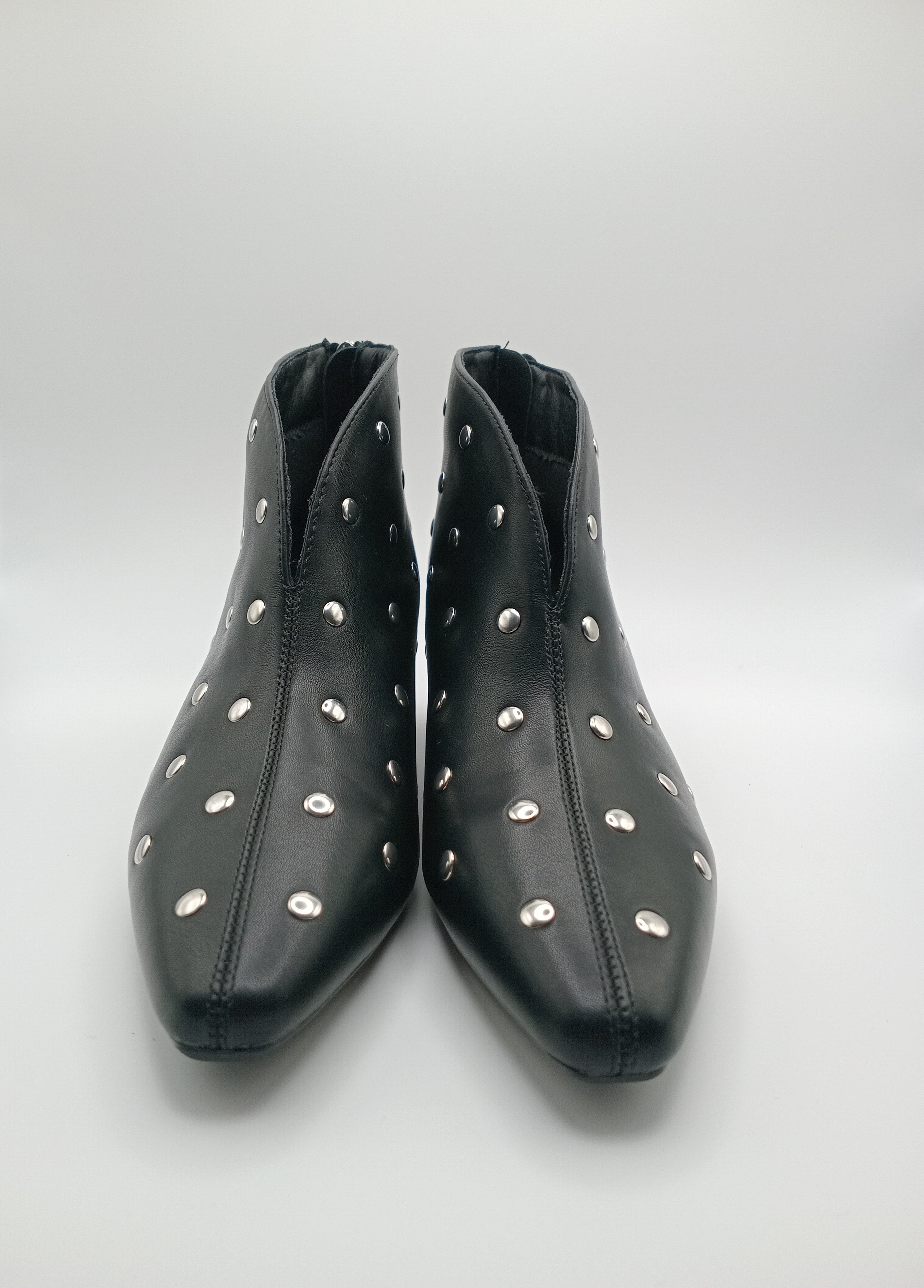 BOTA SALTO BUONAROTTI PRETO ECO PELE ZIPER TAXAS FENDA BICO QUADRADO