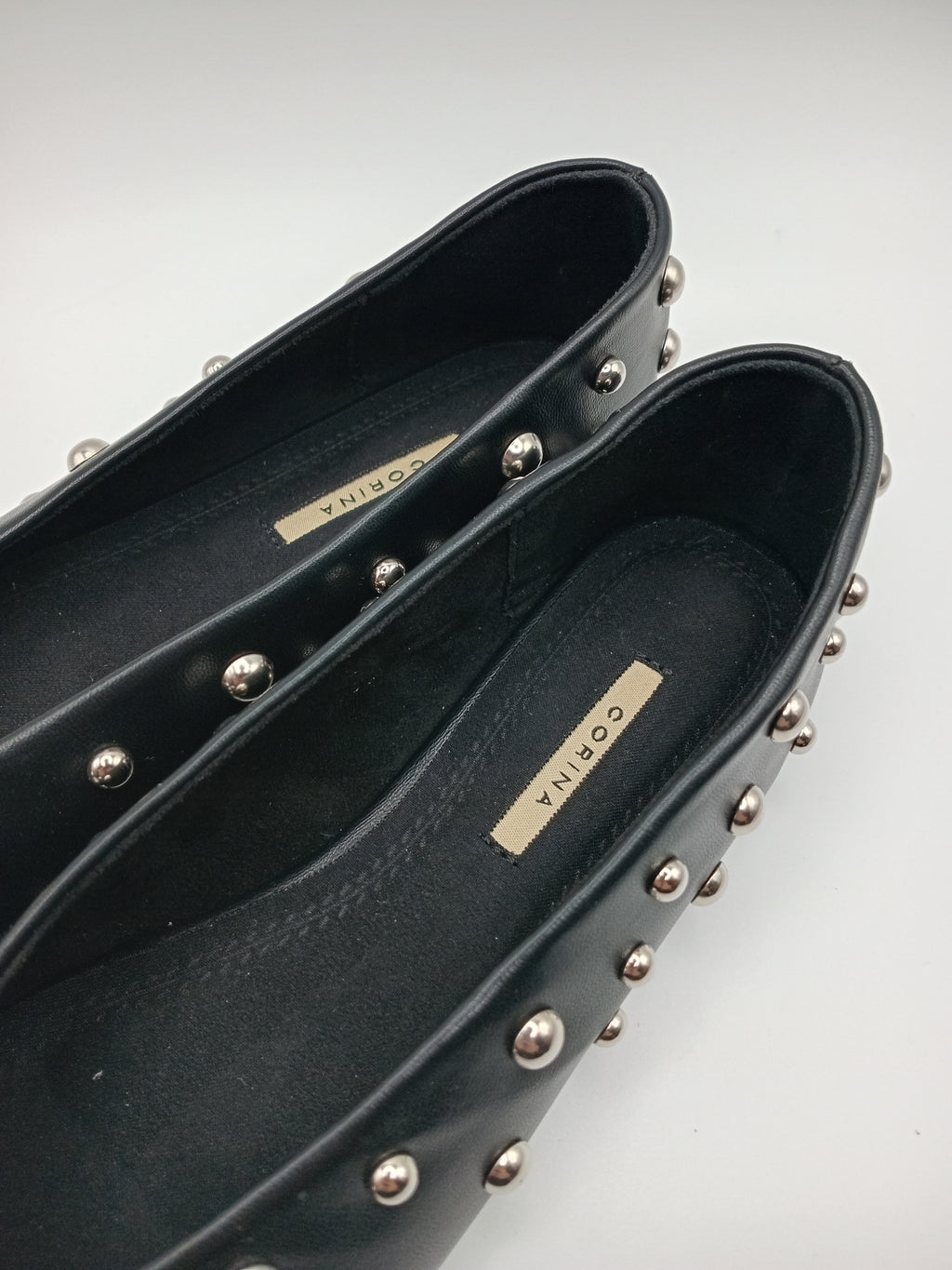 SABRINA CORINA PRETO ECO PELE TAXAS BILAS BICO QUADRADO