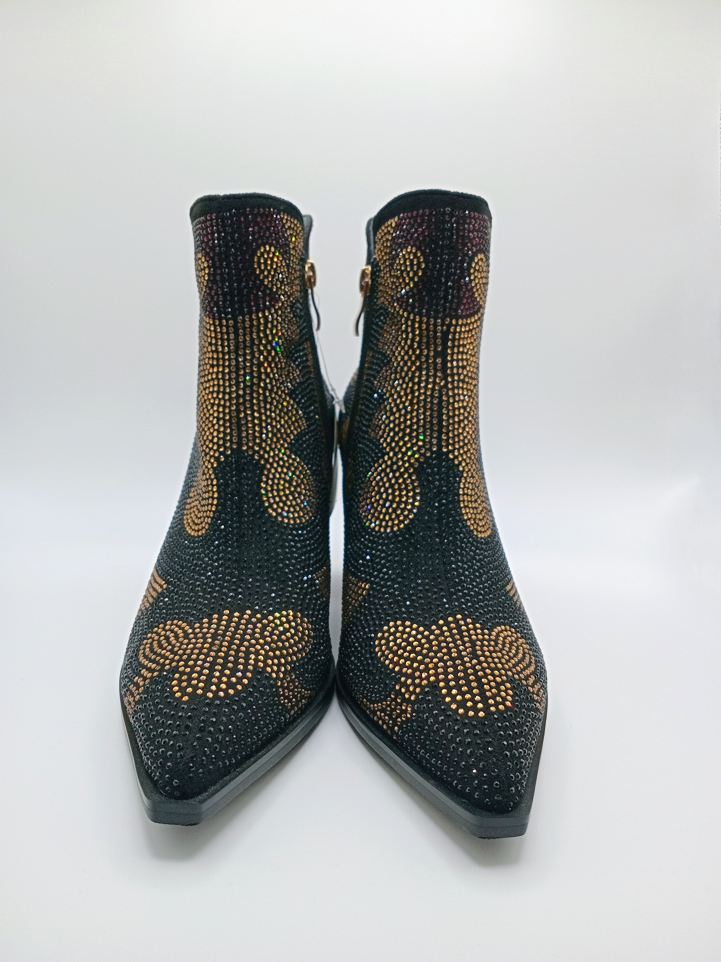 BOTA COWGIRL ROCKAWAY PRETO CRAVEJADA BRILHO BICUDO