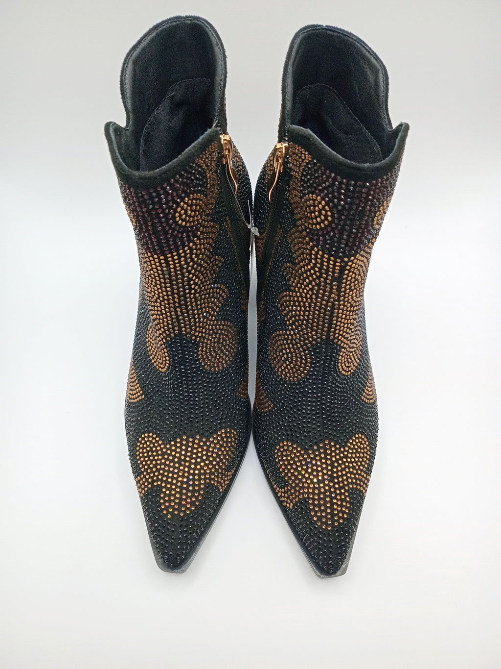 BOTA COWGIRL ROCKAWAY PRETO CRAVEJADA BRILHO BICUDO