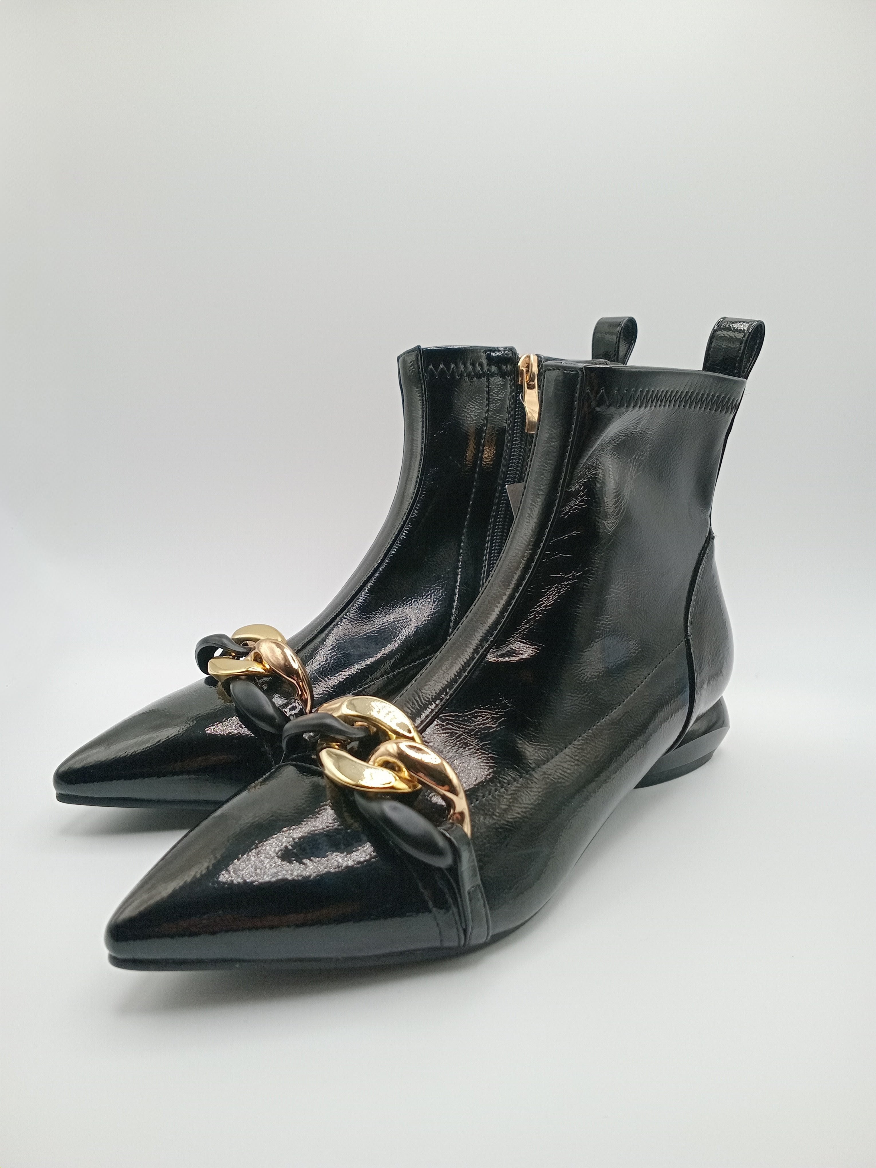 BOTA TEXANA ROCKAWAY PRETO ECO PELE TIRA CORRENTE DOURADO ZIPER BOTIM