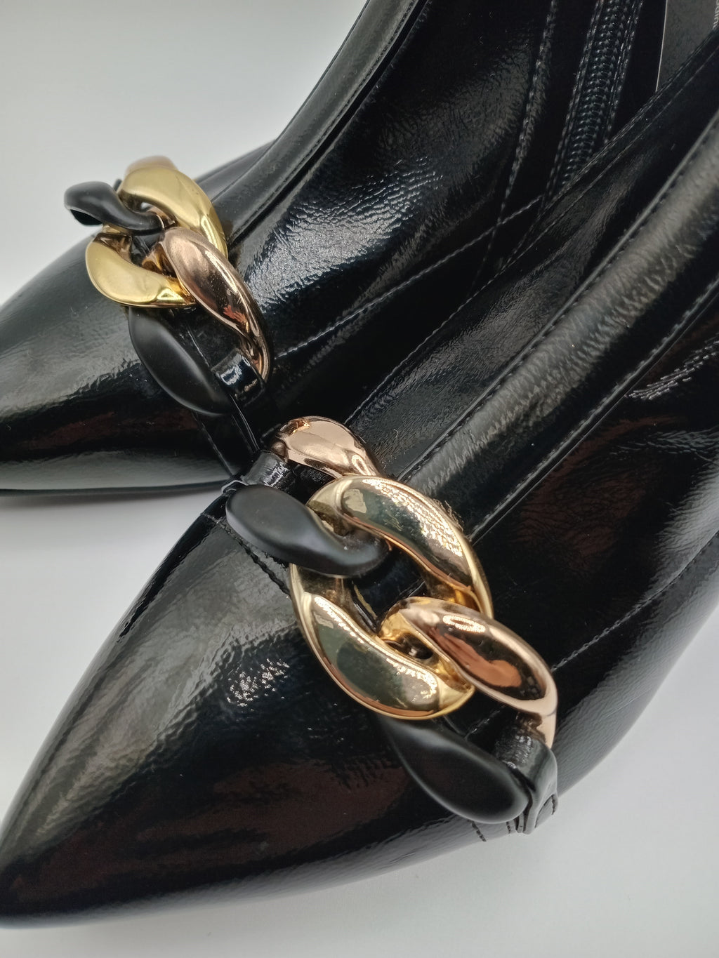 BOTA TEXANA ROCKAWAY PRETO ECO PELE TIRA CORRENTE DOURADO ZIPER BOTIM