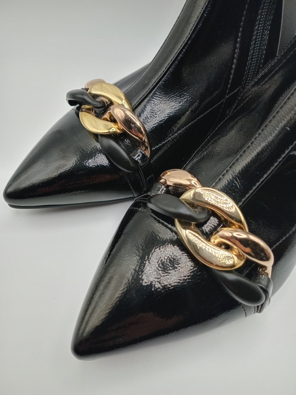 BOTA TEXANA ROCKAWAY PRETO ECO PELE TIRA CORRENTE DOURADO ZIPER BOTIM