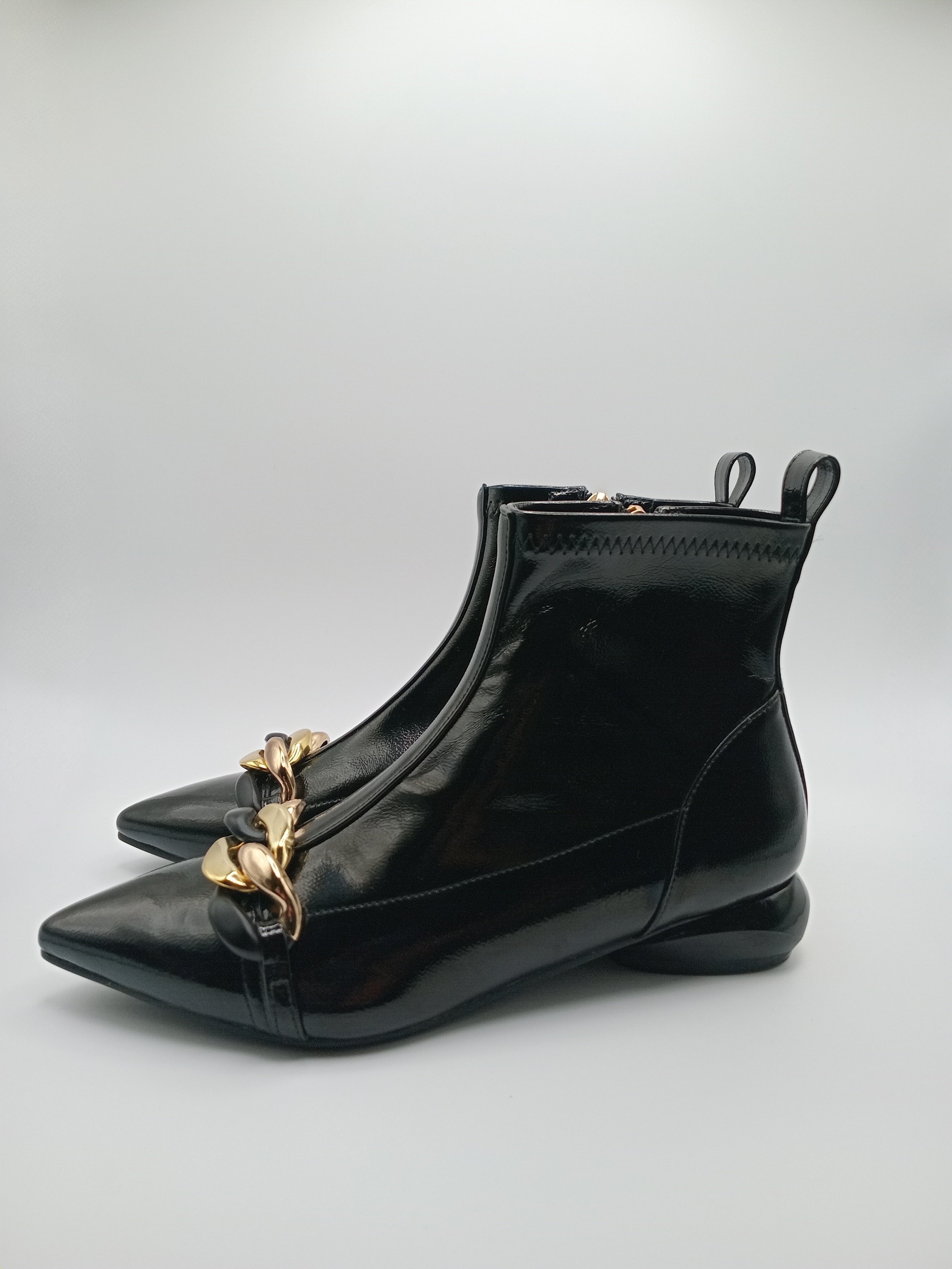 BOTA TEXANA ROCKAWAY PRETO ECO PELE TIRA CORRENTE DOURADO ZIPER BOTIM