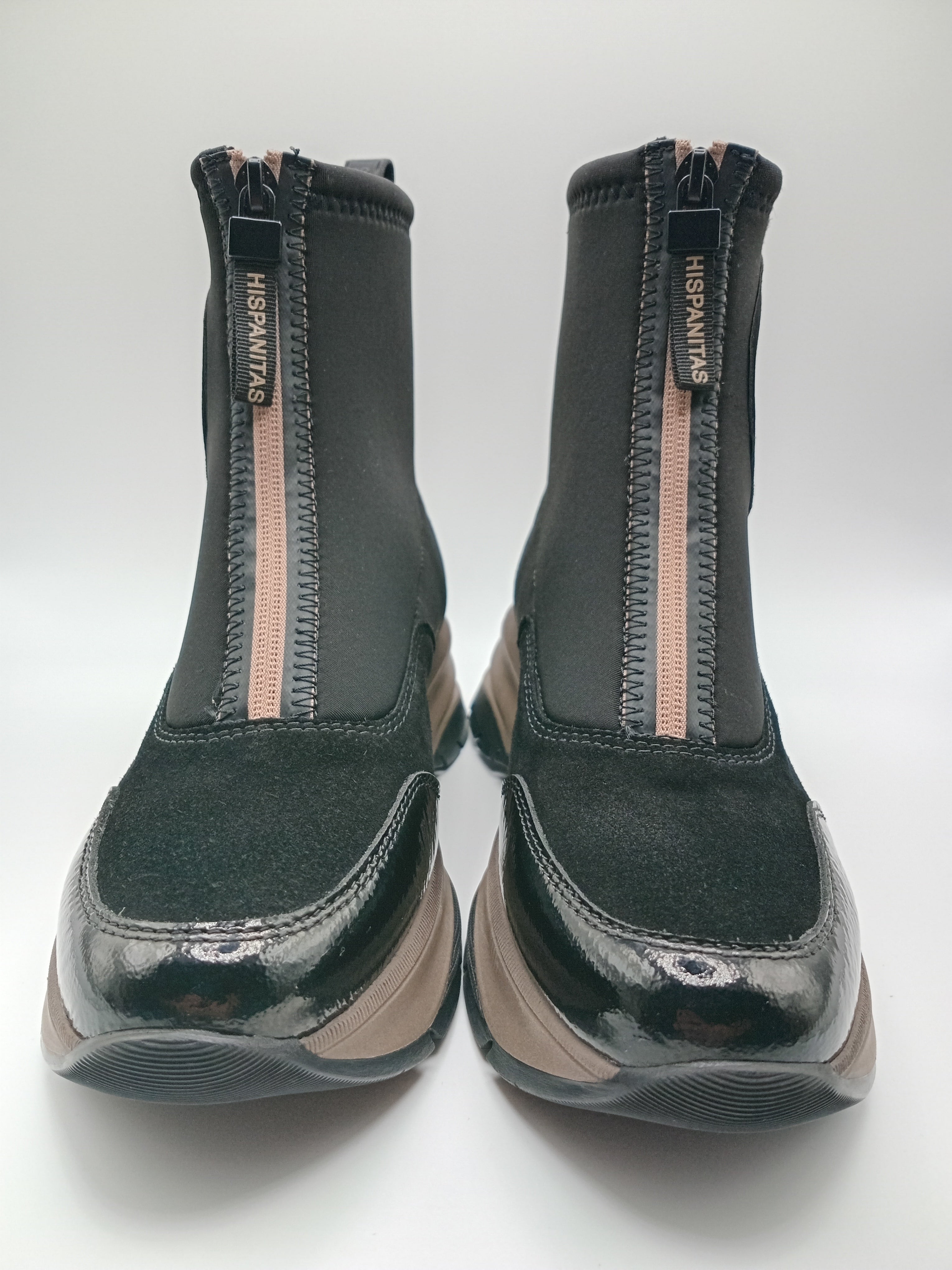 BOTA TÊNIS HISPANITAS PRETO ZIPER FRENTE LOGO ALTO RELEVO 3D