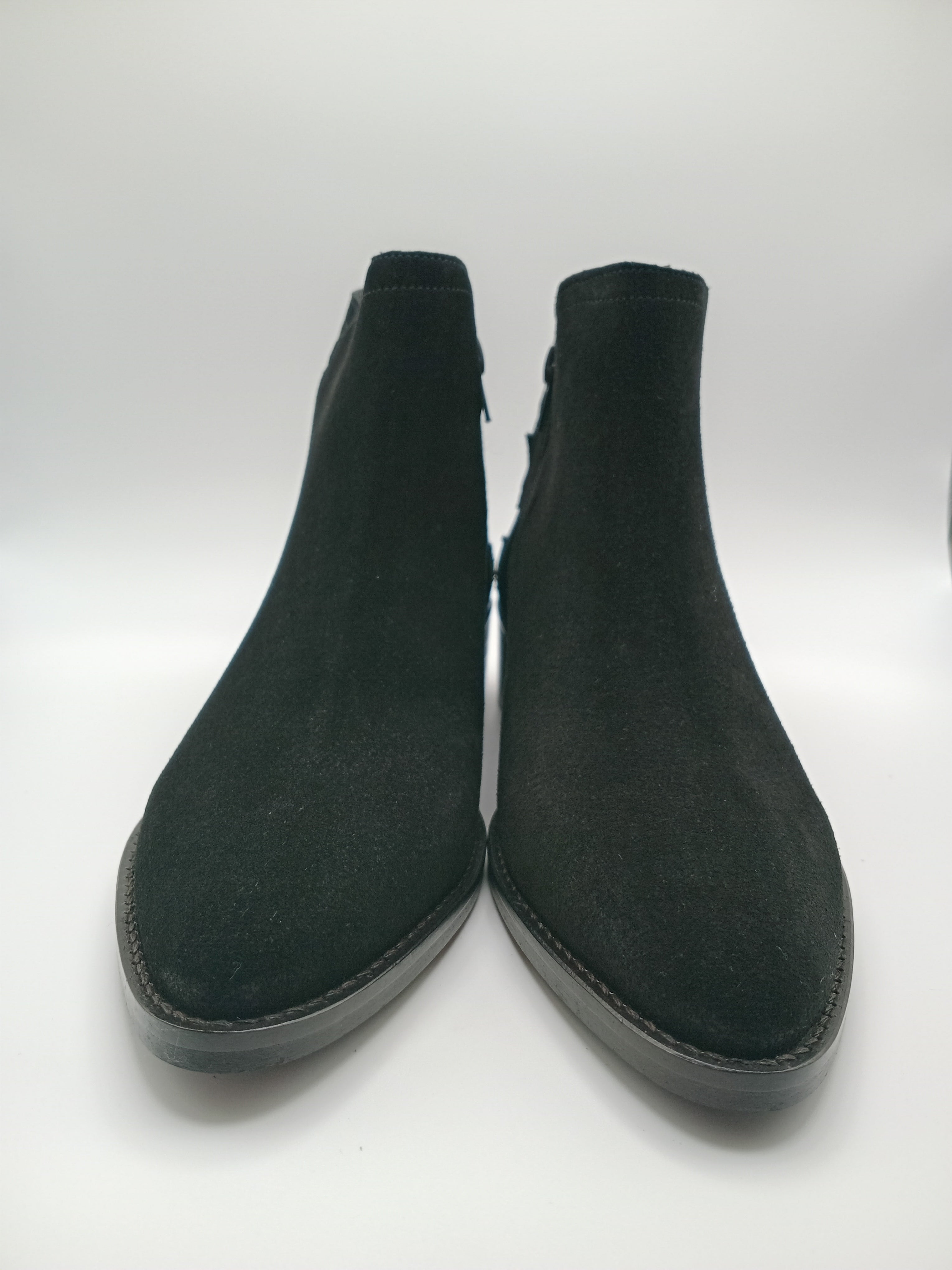 BOTA TEXANA MACADI PRETO COURO BICUDO BORDADO BOTIM