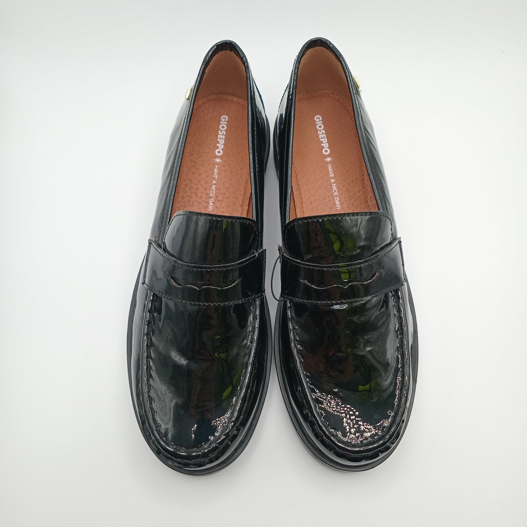MOCASSIM SALTO GIOSEPPO PRETO COURO VERNIZ LISO