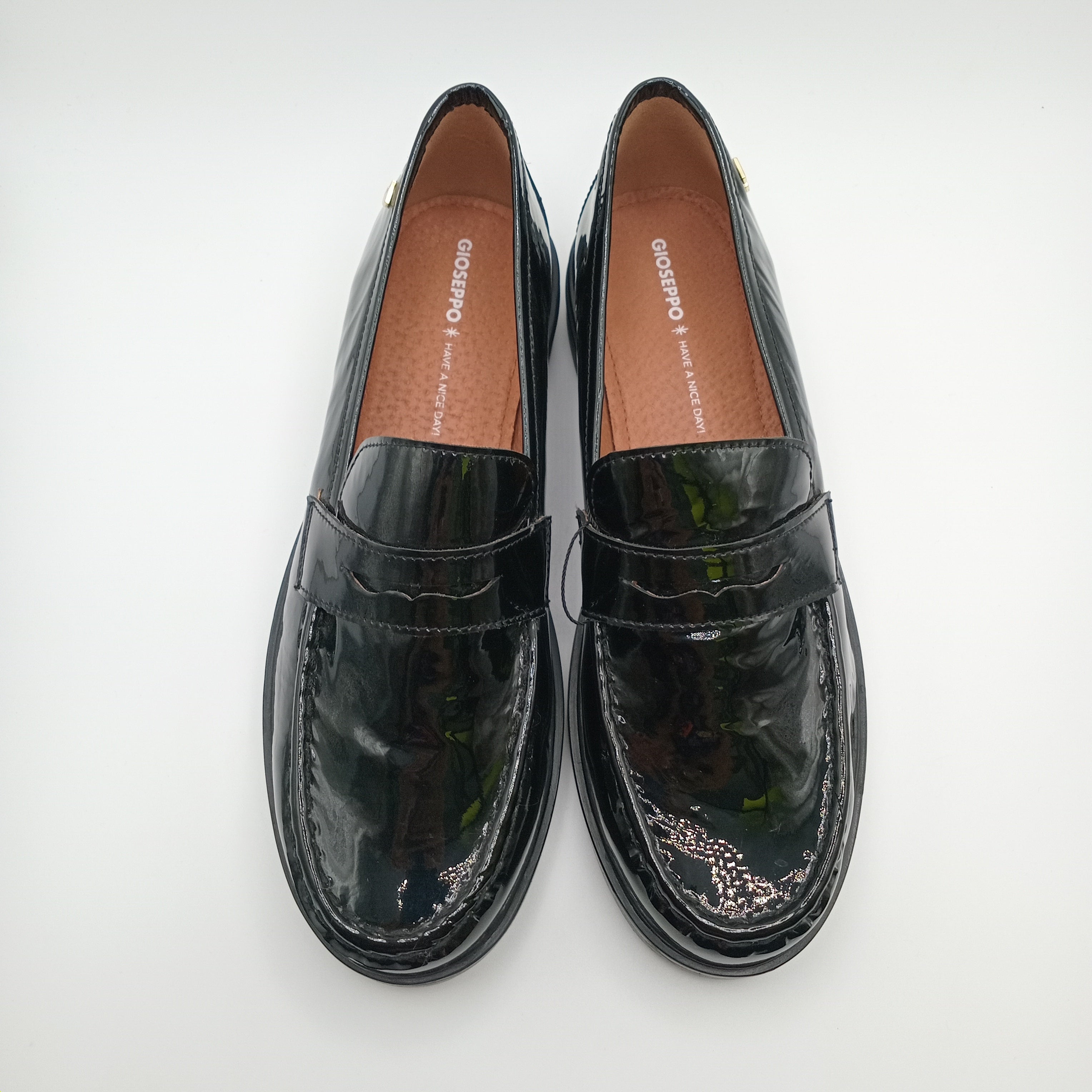 MOCASSIM SALTO GIOSEPPO PRETO COURO VERNIZ LISO