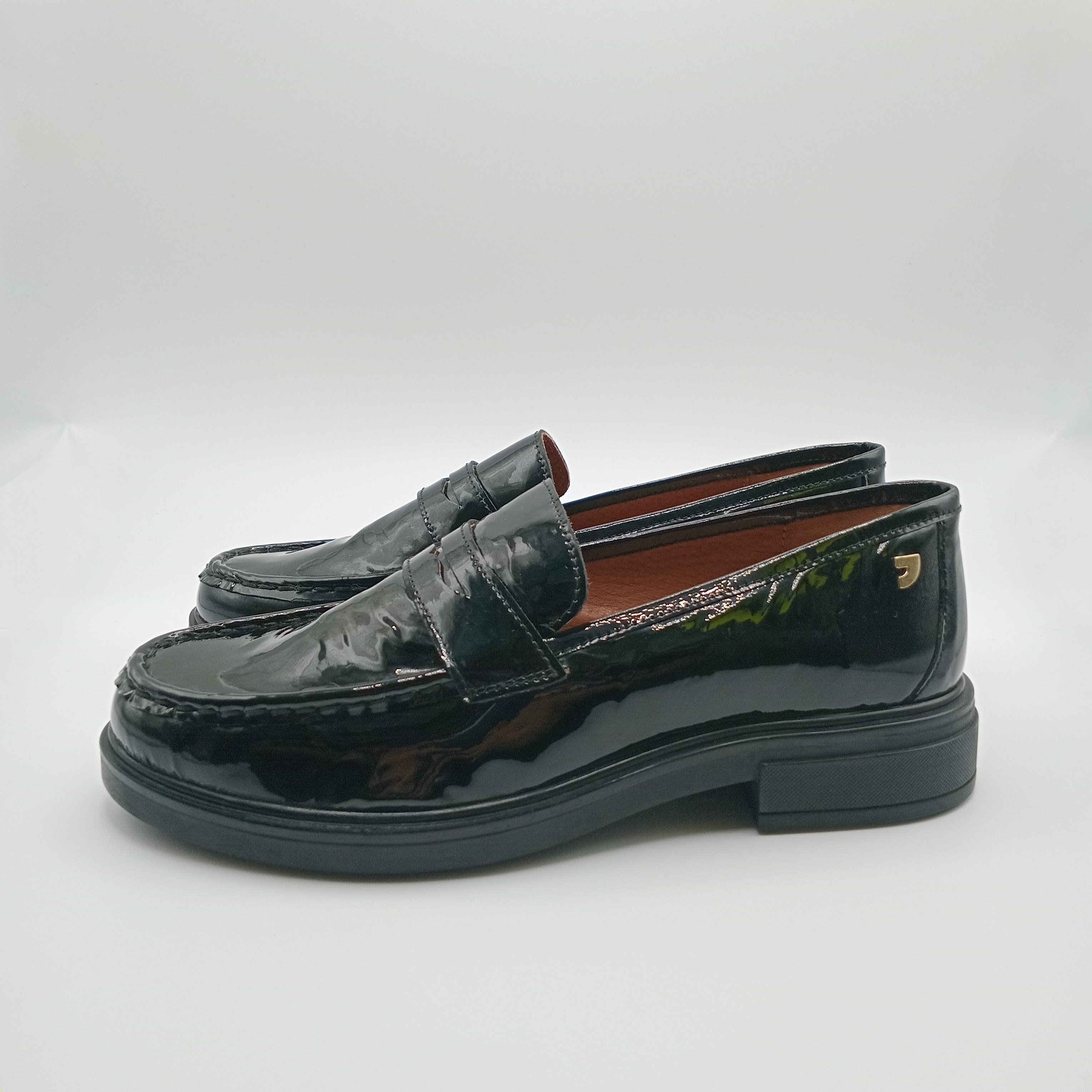 MOCASSIM SALTO GIOSEPPO PRETO COURO VERNIZ LISO