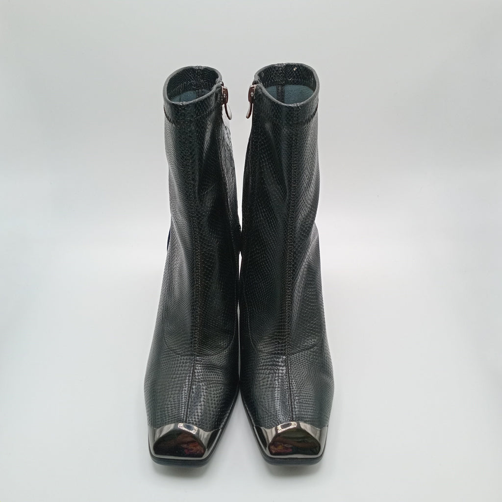 BOTA ROCKAWAY PRETA ECO PELE COBRA BICO METAL ZIPER