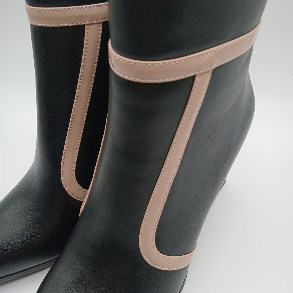 BOTA ROCKAWAY PRETO ECO PELE LISTRA ROSA ZIPER