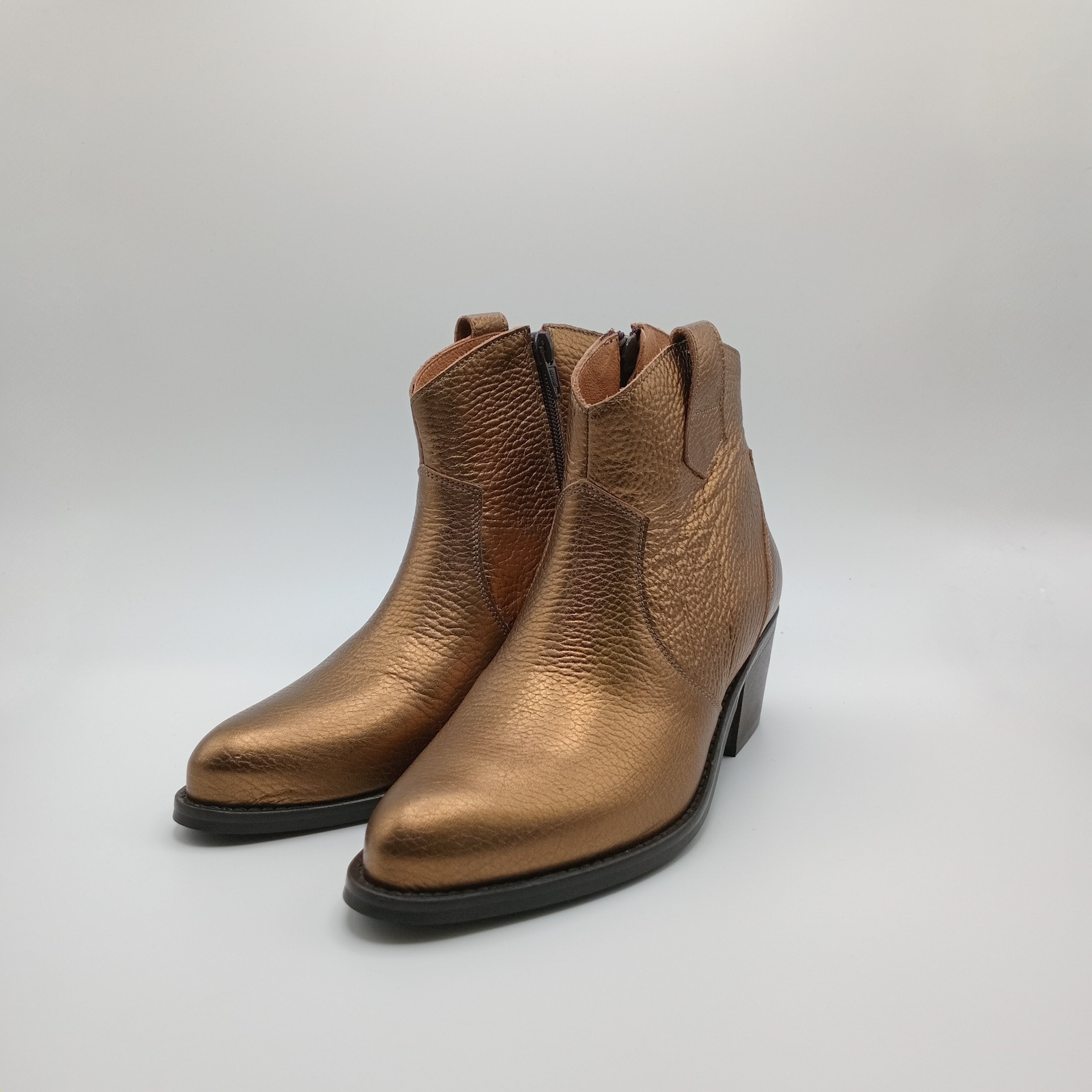 BOTA TEXANA MACADI DOURADO COURO COBRA BICUDO ZIPER BOTIM