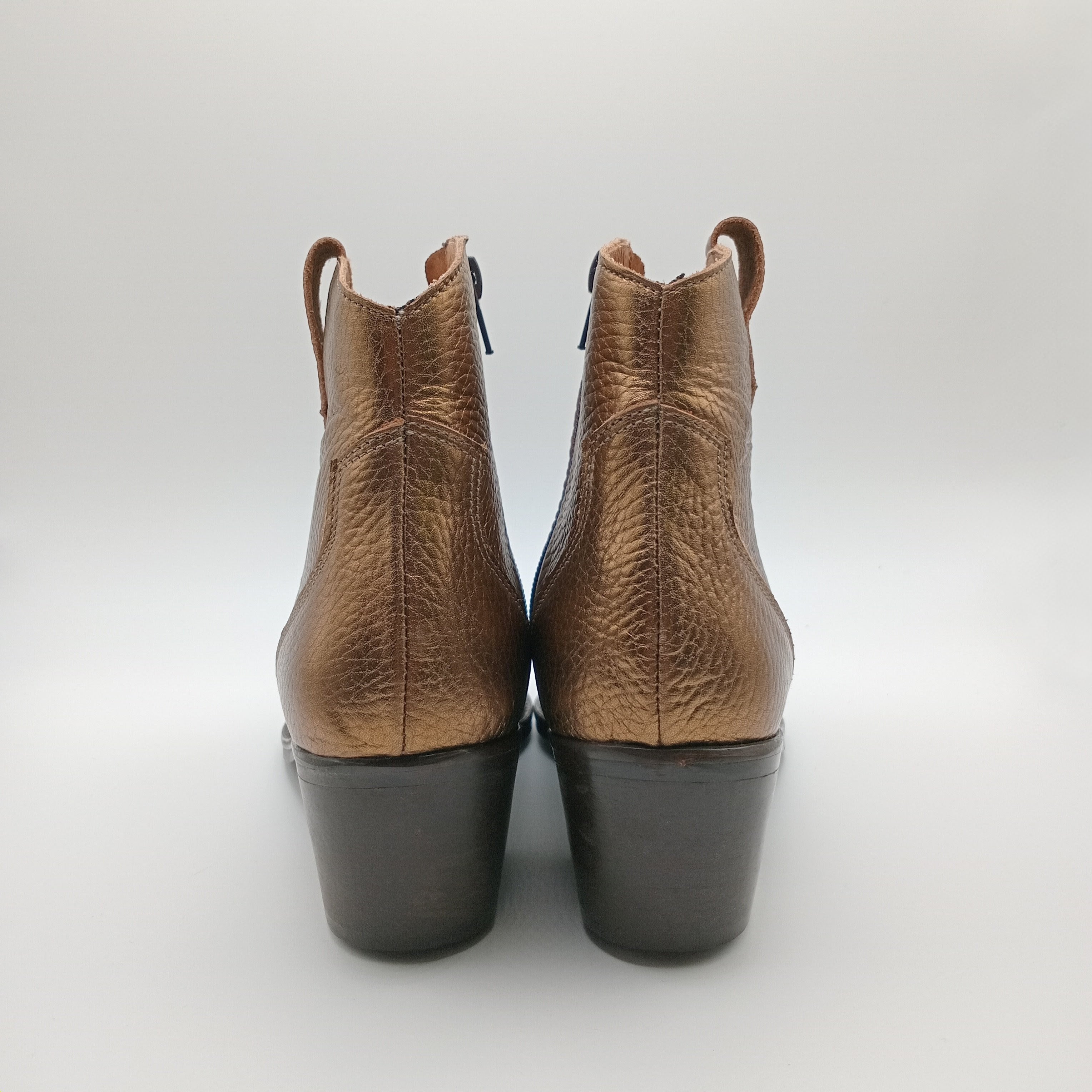 BOTA TEXANA MACADI DOURADO COURO COBRA BICUDO ZIPER BOTIM