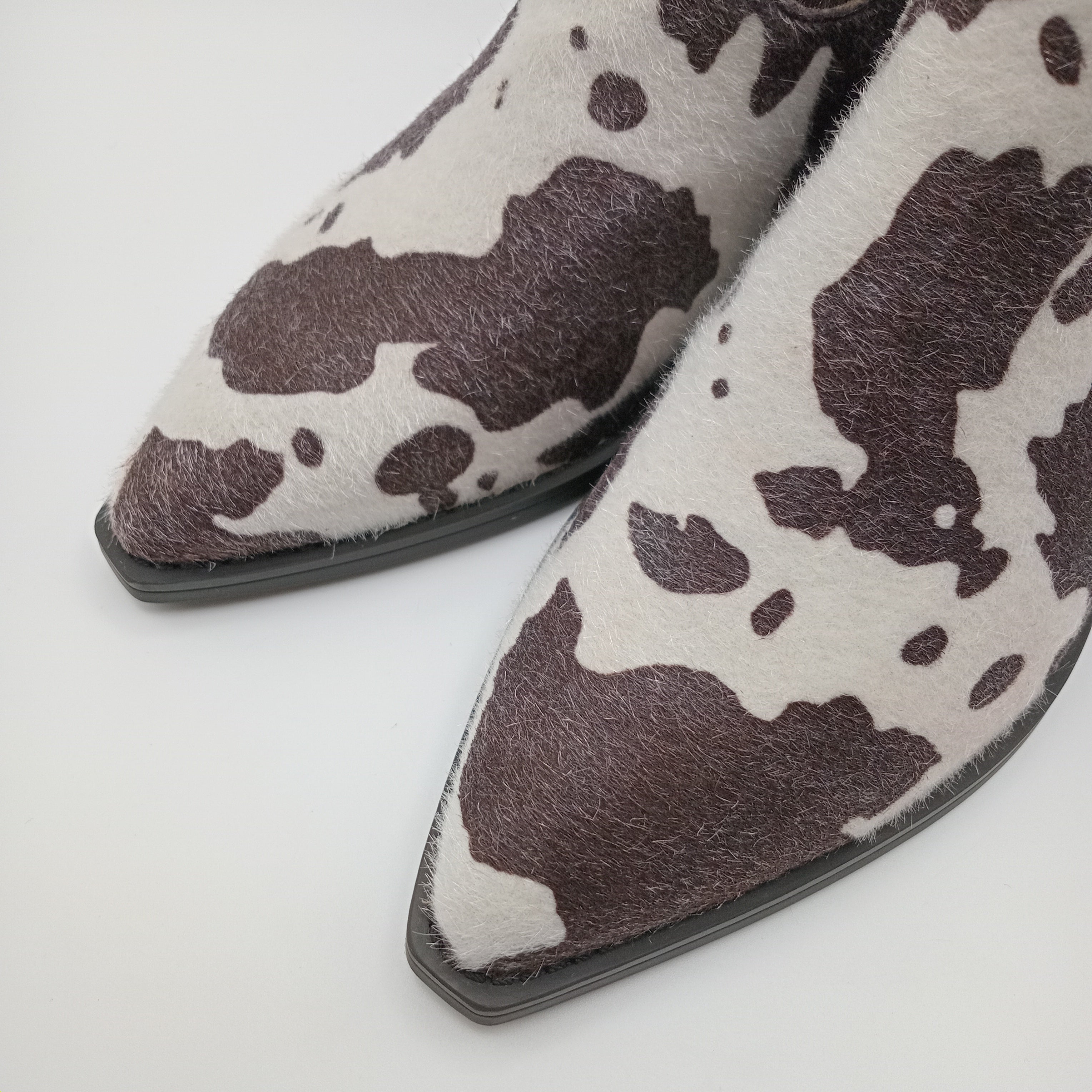 BOTA COWGIRL FINDLAY PARIS VACA COW BICUDO ANIMAL PRINT