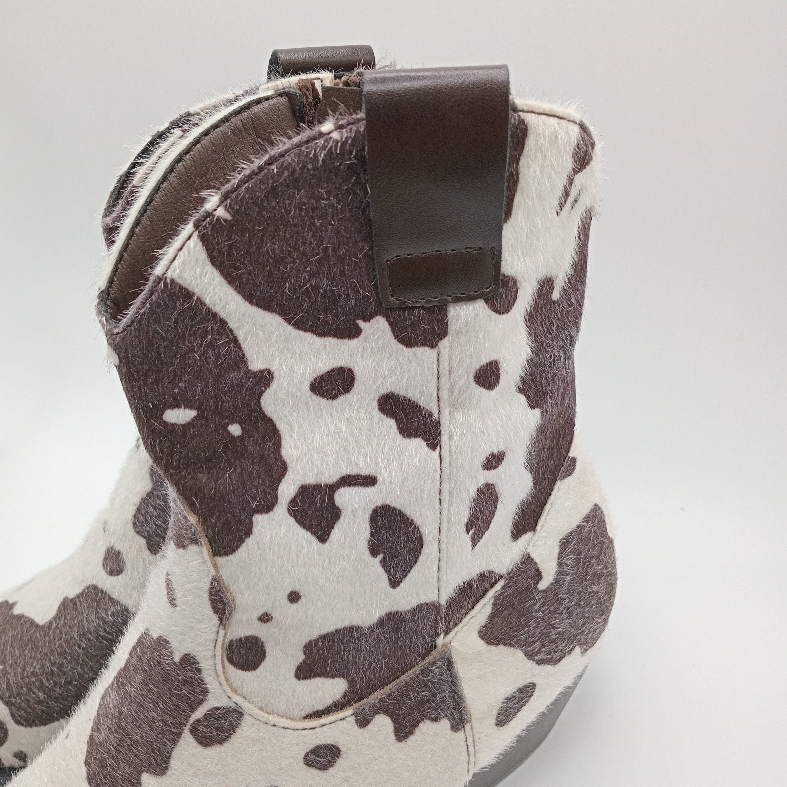 BOTA COWGIRL FINDLAY PARIS VACA COW BICUDO ANIMAL PRINT