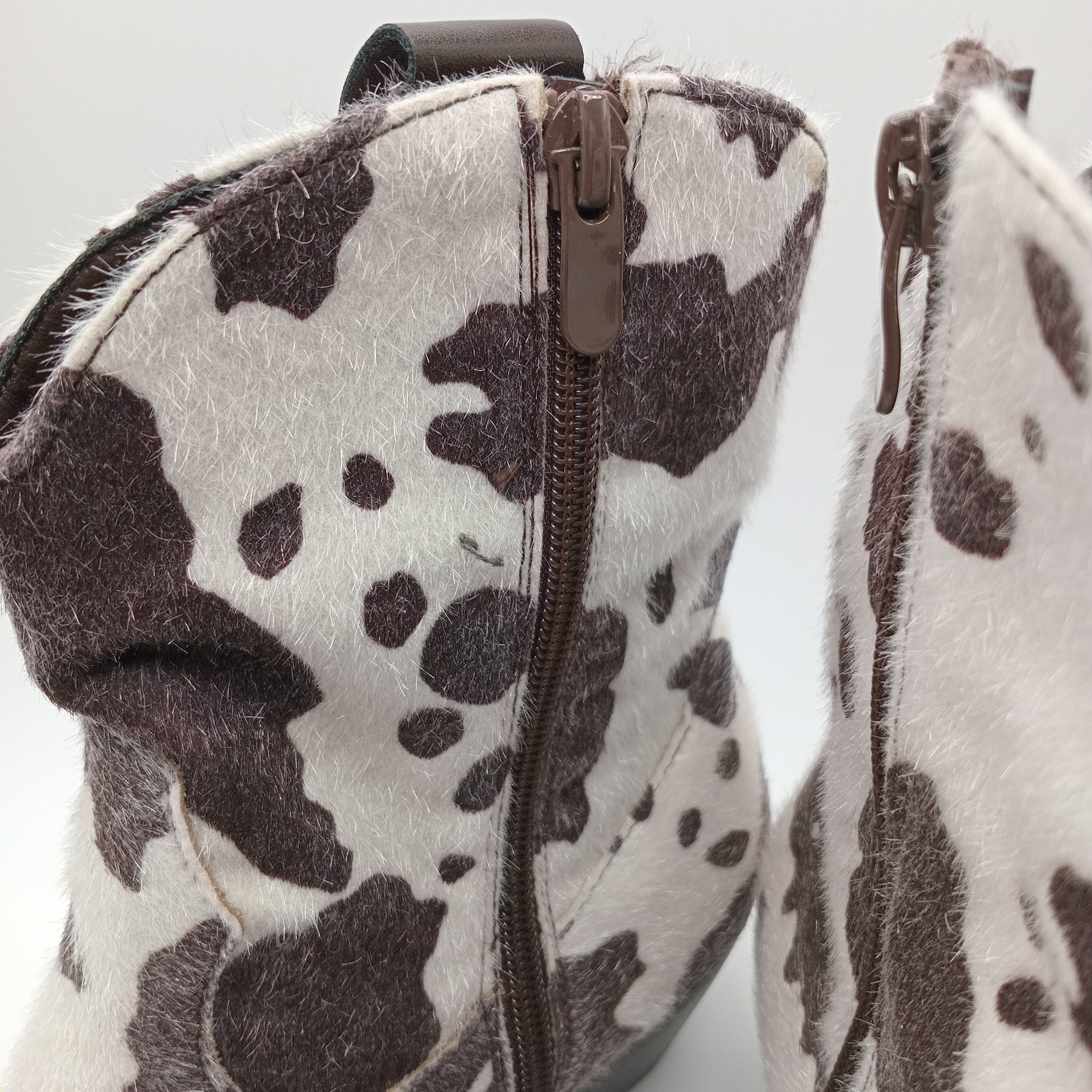 BOTA COWGIRL FINDLAY PARIS VACA COW BICUDO ANIMAL PRINT