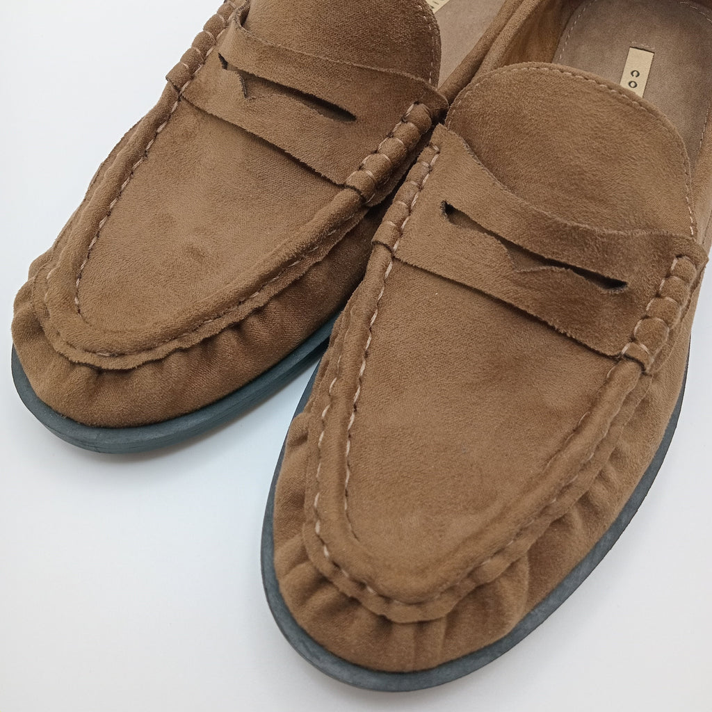 Mocassim Corina Sapato Feminino de Camurça Marrom Confortável e Elegante para o Dia a Dia
