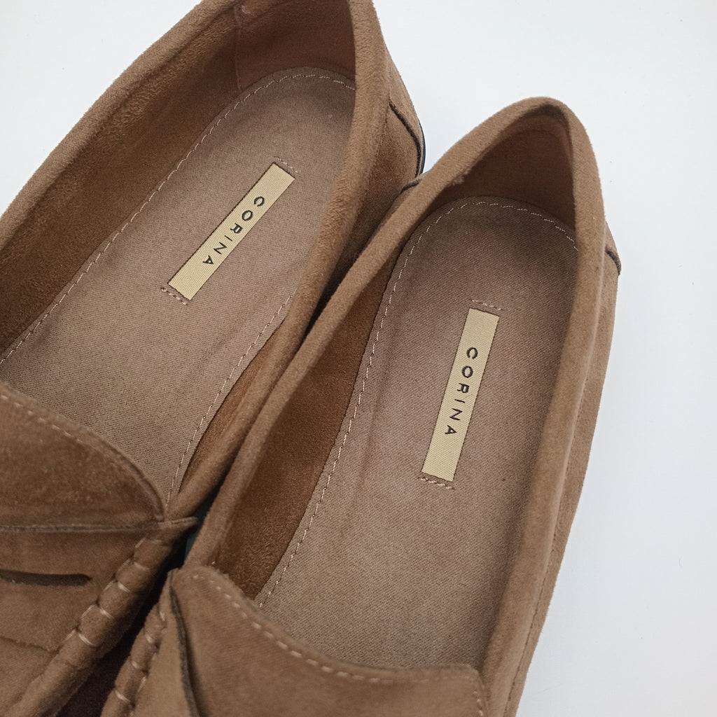 Mocassim Corina Sapato Feminino de Camurça Marrom Confortável e Elegante para o Dia a Dia