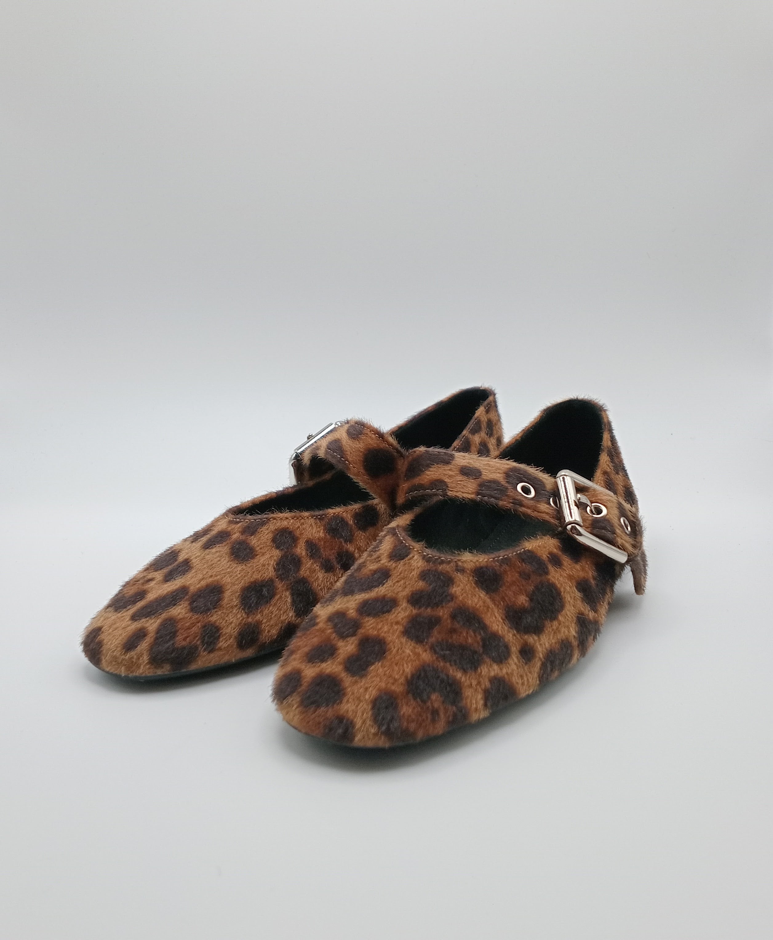 SABRINA MARY JANE CORINA ONÇA CASTANHO FIVELA PRATA ANIMAL PRINT