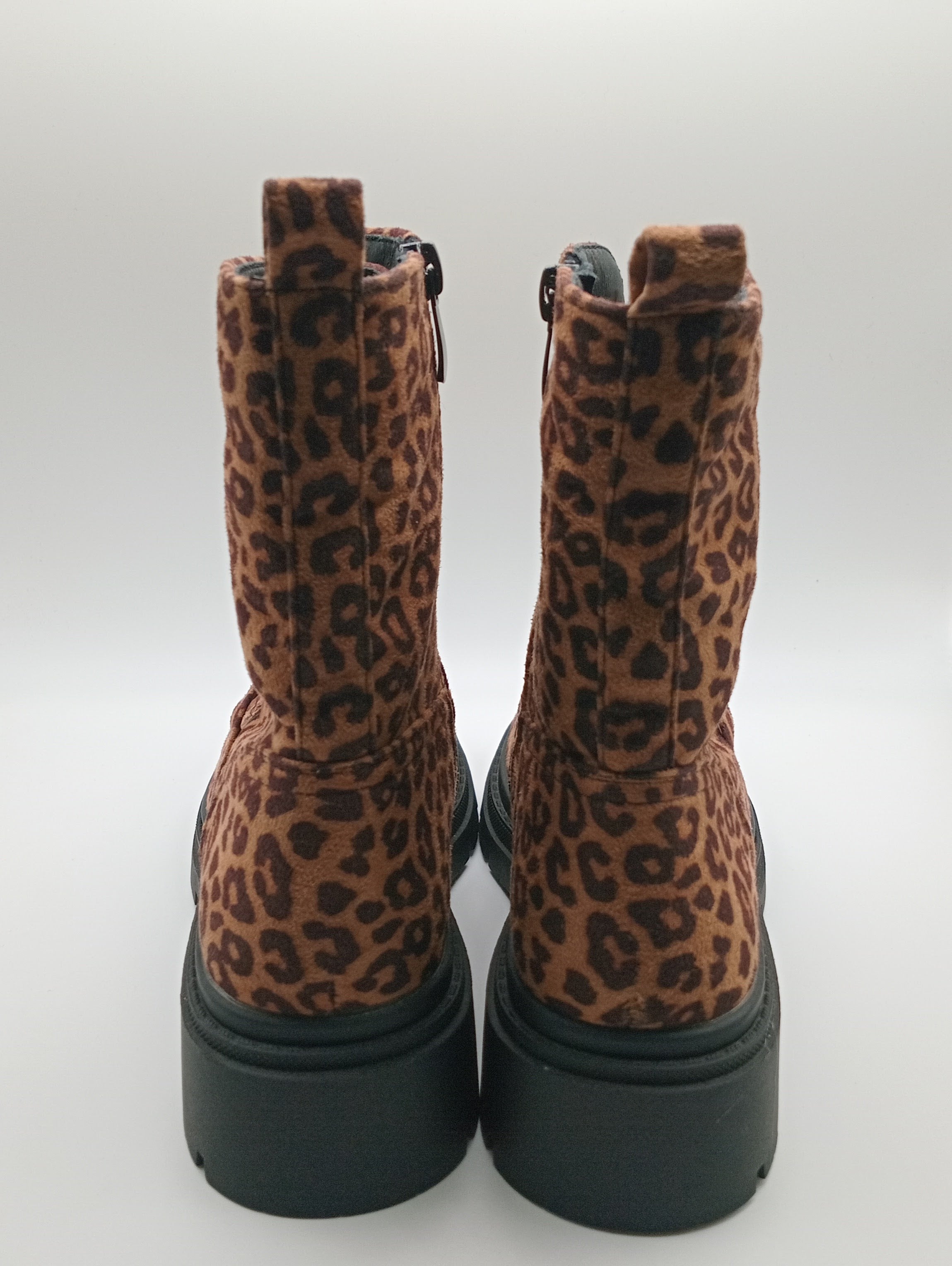 BOTA COTURNO BESTELLE LEOPARDO CAMURÇA FECHO REGULÁVEL ZIPER ANIMAL PRINT