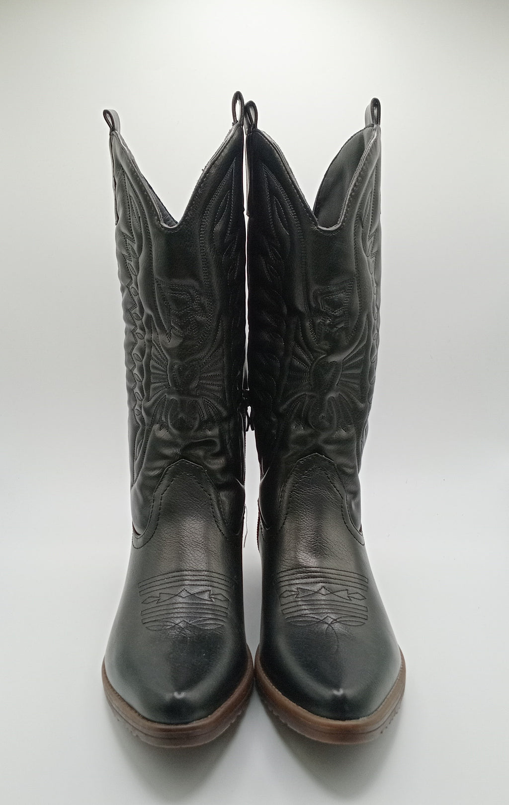 BOTA COWGIRL IDEAL SHOES PRETO ECO PELE BORDADO BICUDO