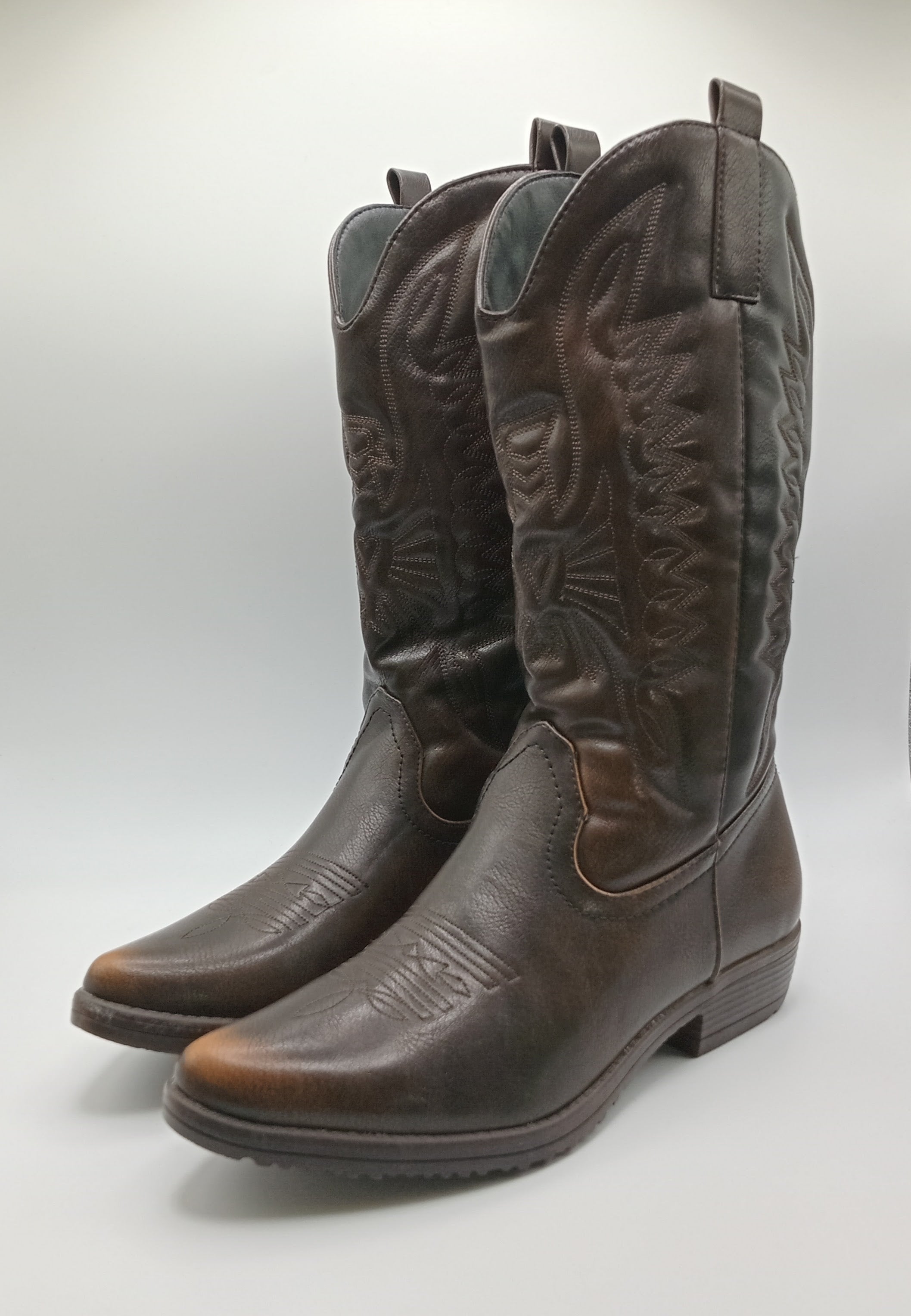 BOTA COWGIRL IDEAL SHOES CASTANHO ESCURO ECO PELE BORDADO BICUDO