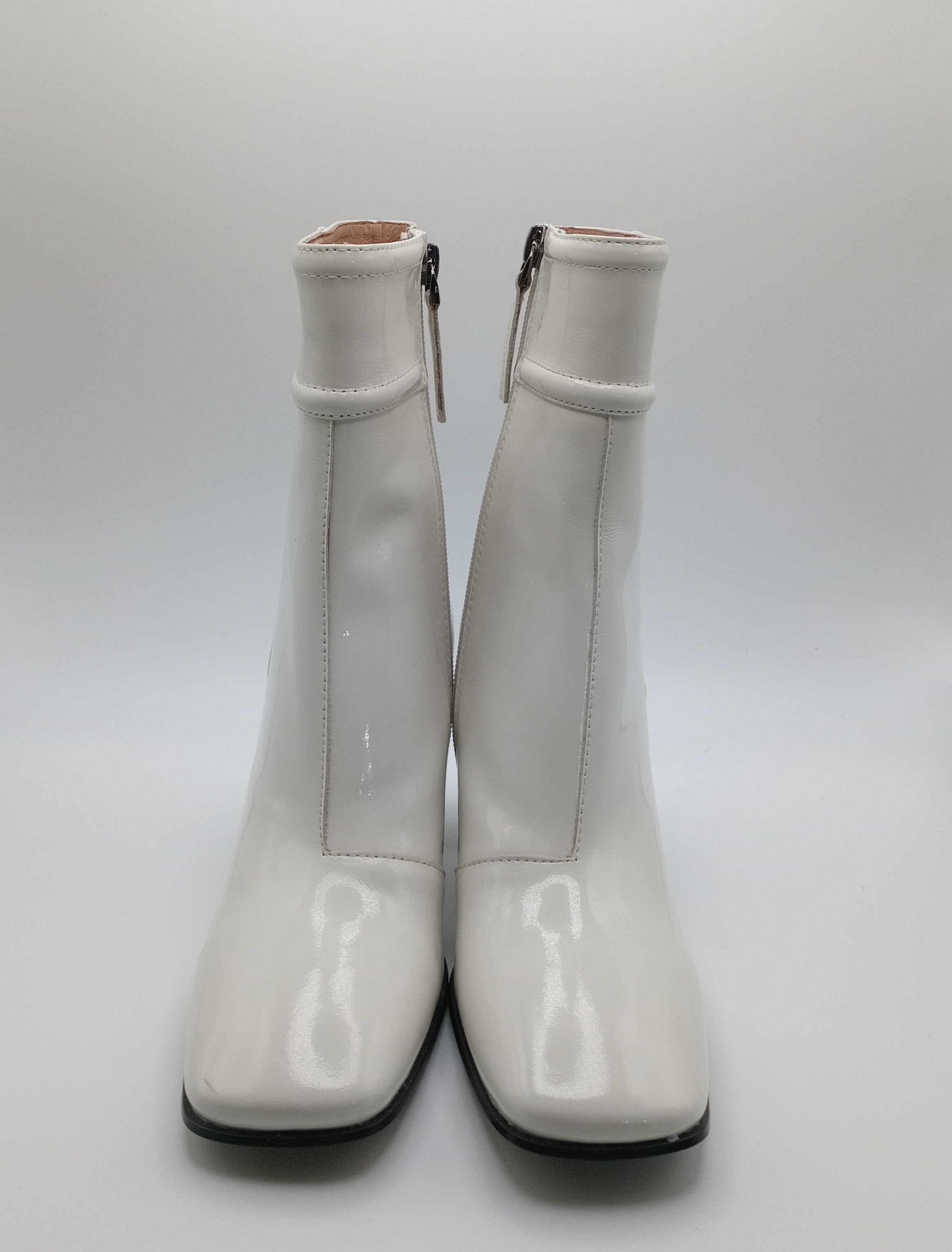 BOTA QUADRADA BIBI LOU BRANCO COURO LISO ZIPER