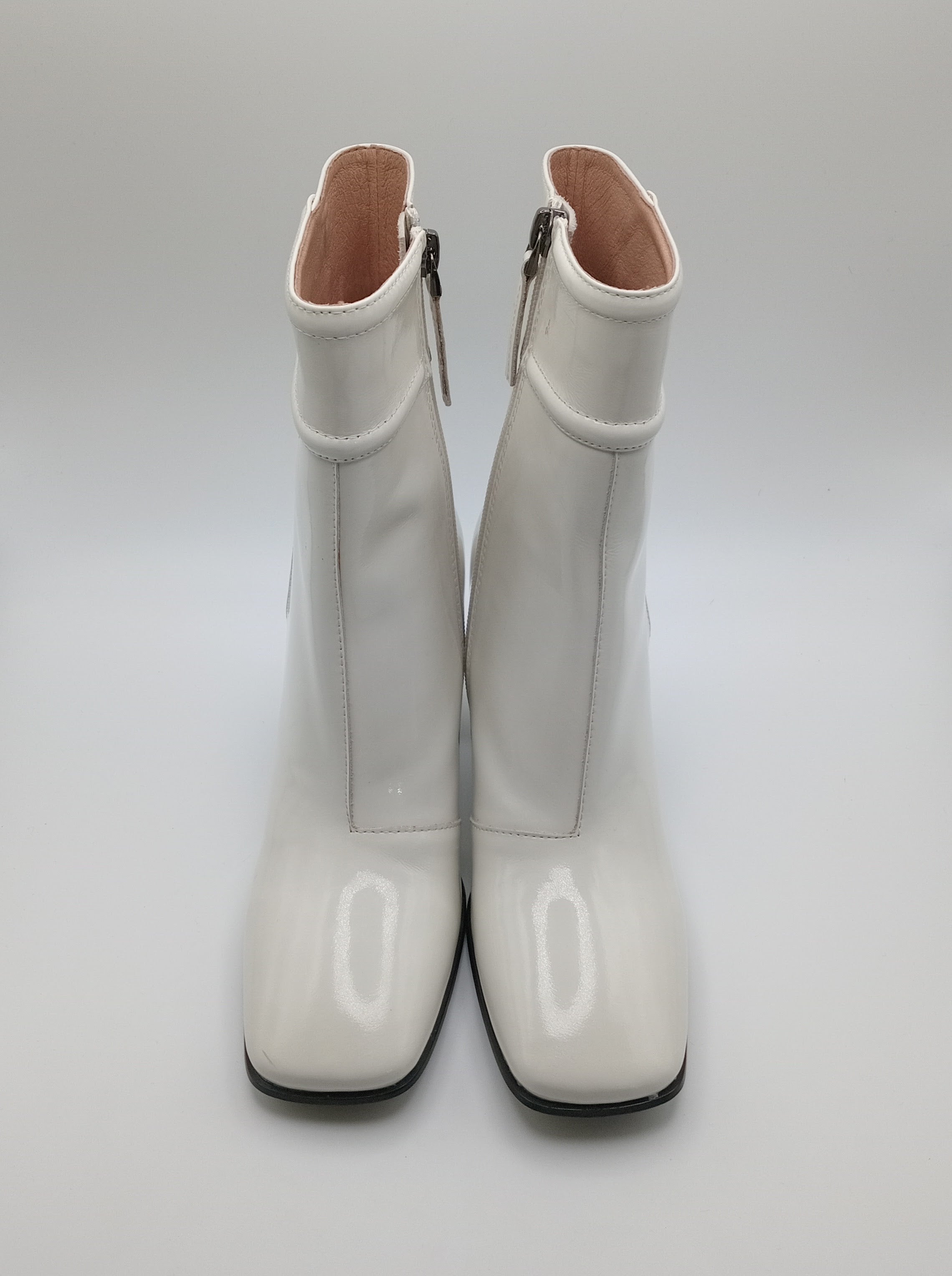 BOTA QUADRADA BIBI LOU BRANCO COURO LISO ZIPER