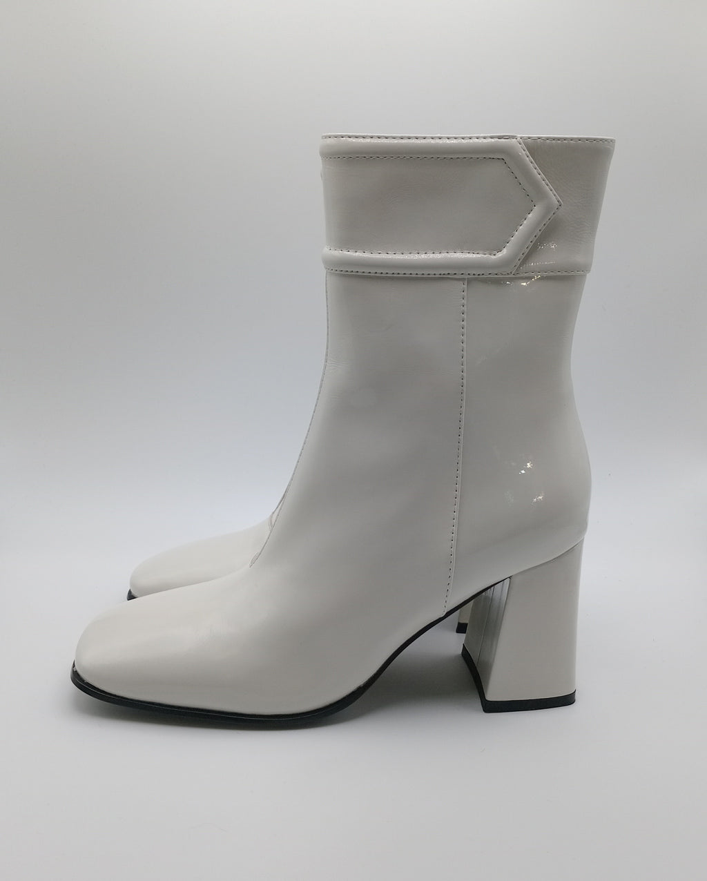 BOTA QUADRADA BIBI LOU BRANCO COURO LISO ZIPER