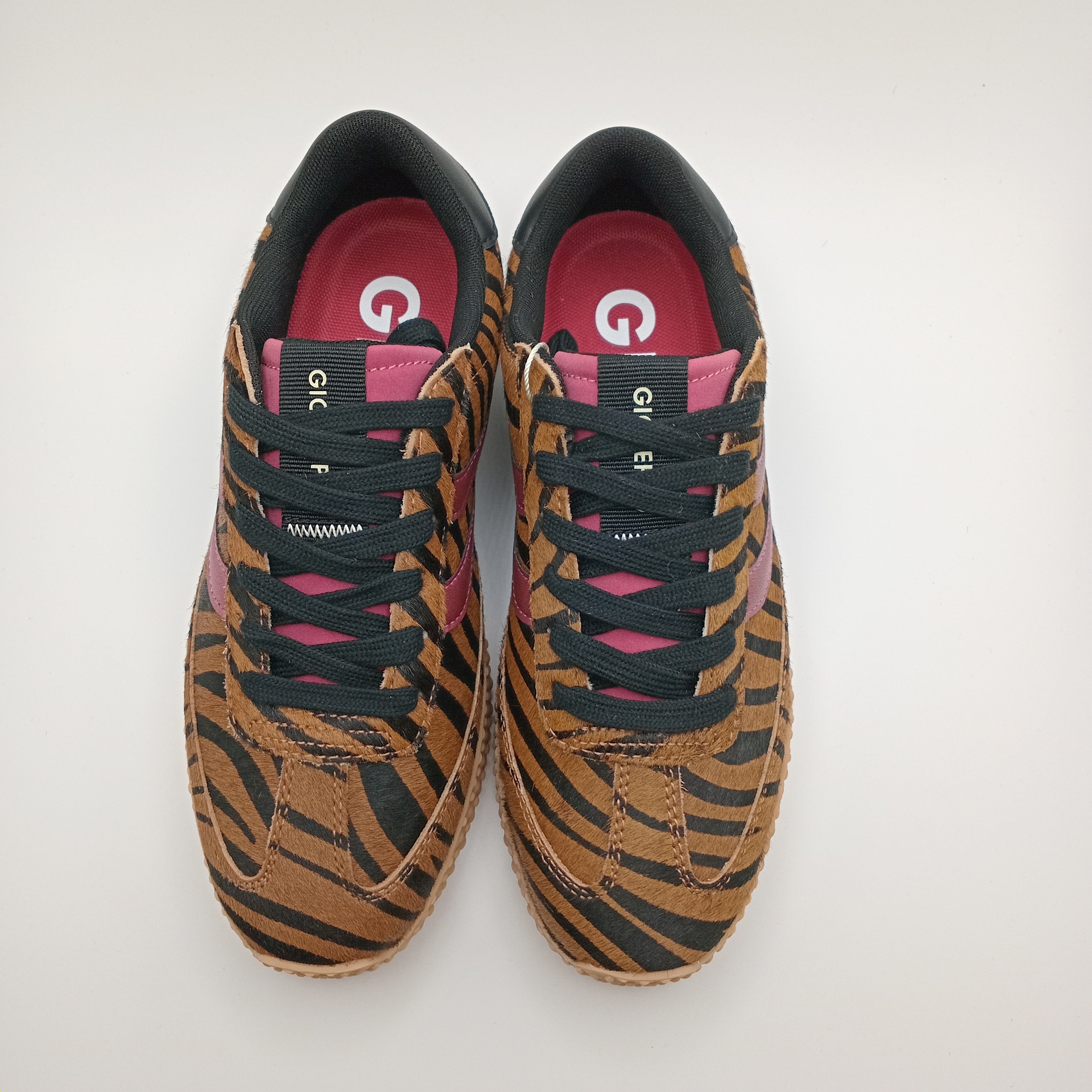 Ténis Femininos Gioseppo com Padrão Zebra Castanho e Detalhes Bordô, Sapatilhas Retro Runner com Sola de Goma Antiderrapante, Calçado Casual de Luxo