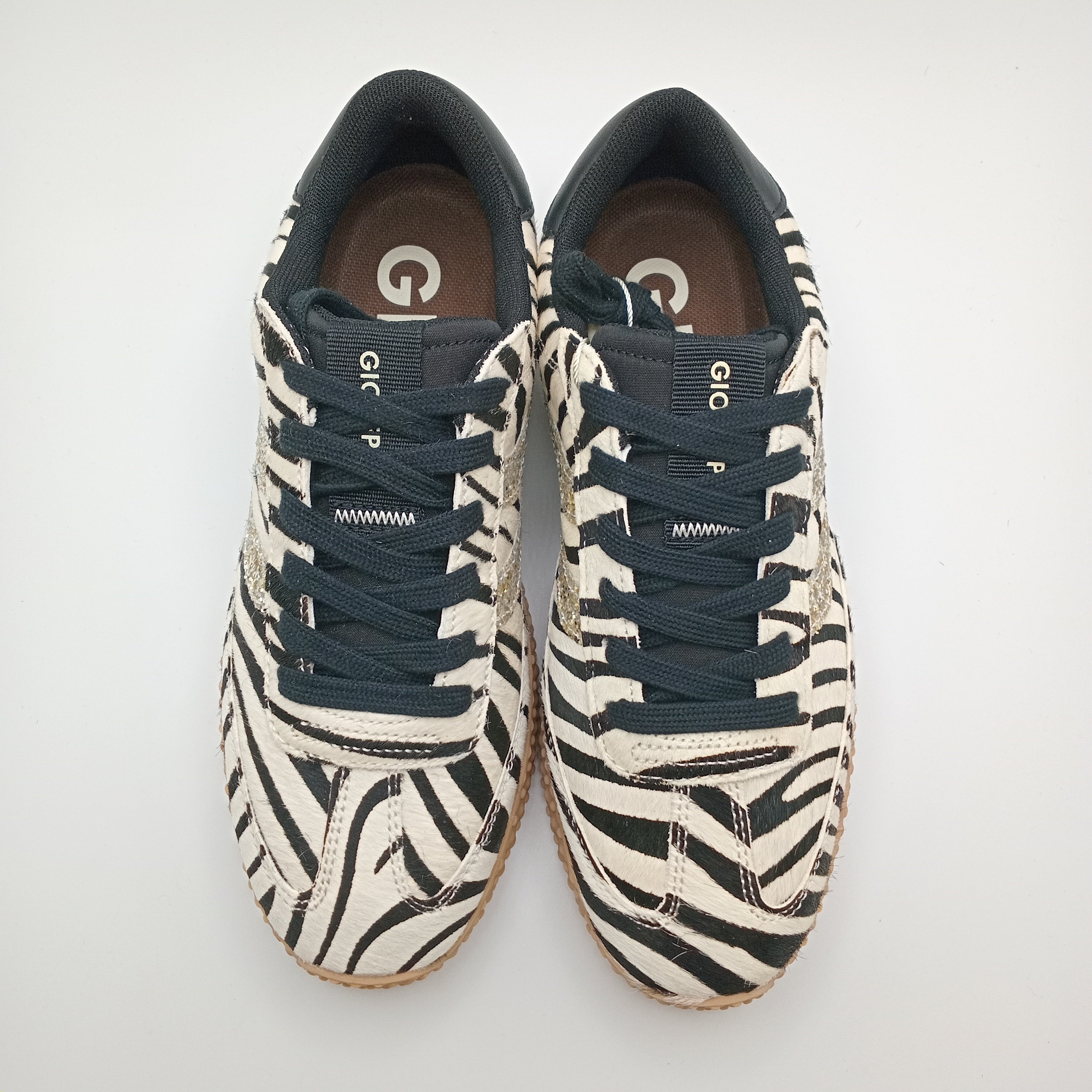 Ténis Femininos Gioseppo Estilo Sapatilhas com Padrão Zebra e Detalhes Rose Gold, Sola de Goma Antiderrapante, Calçado Casual Confortável e Moderno