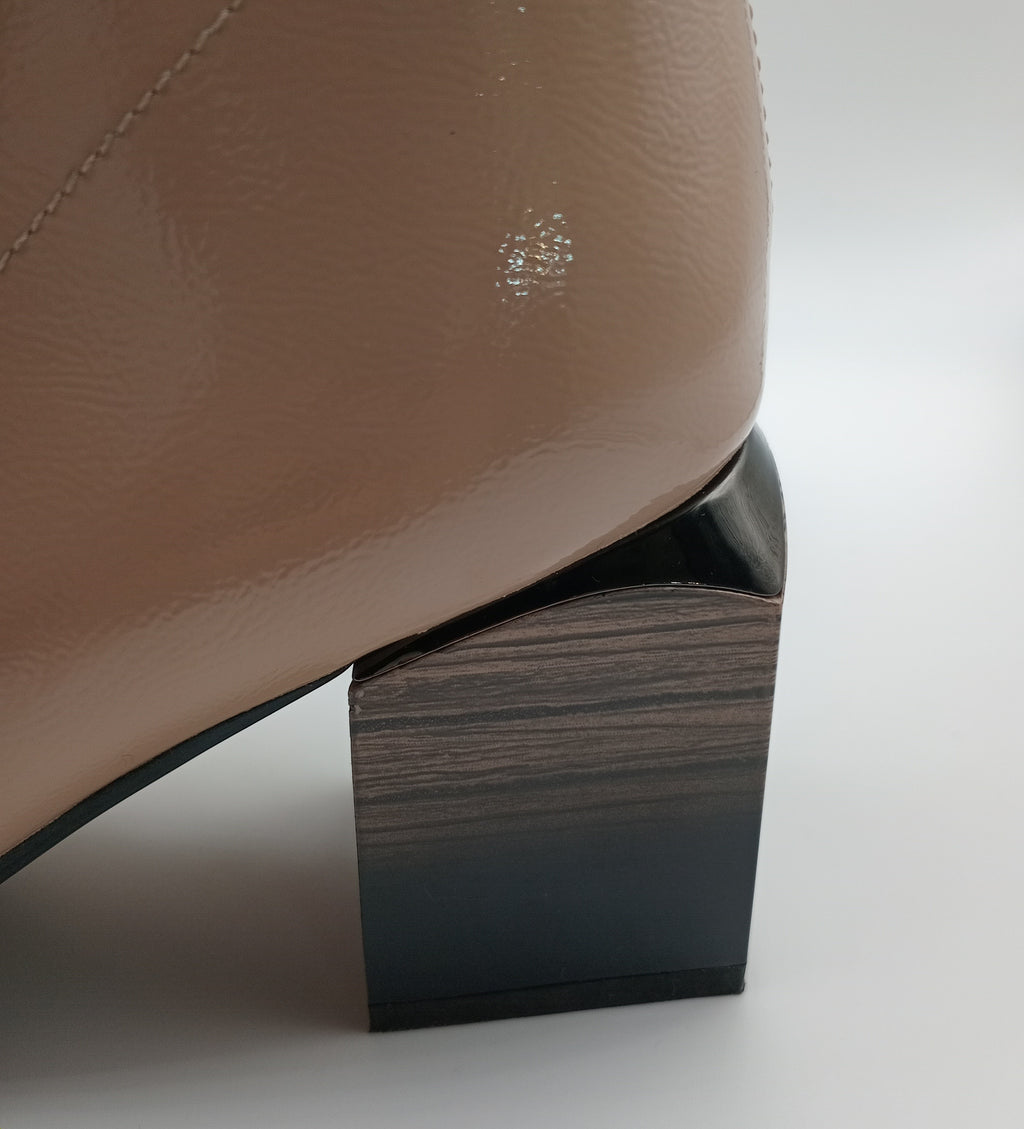 BOTA QUADRADA ROCKAWAY NUDE ECO PELE CORRENTE ZIPER