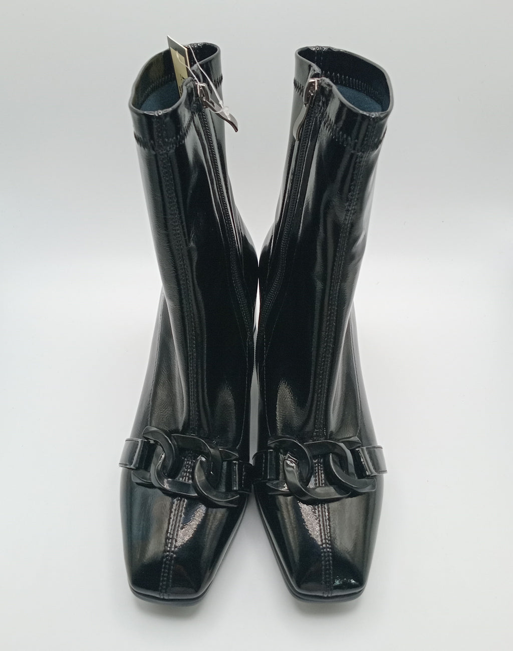 BOTA QUADRADA ROCKAWAY PRETO ECO PELE CORRENTE ZIPER