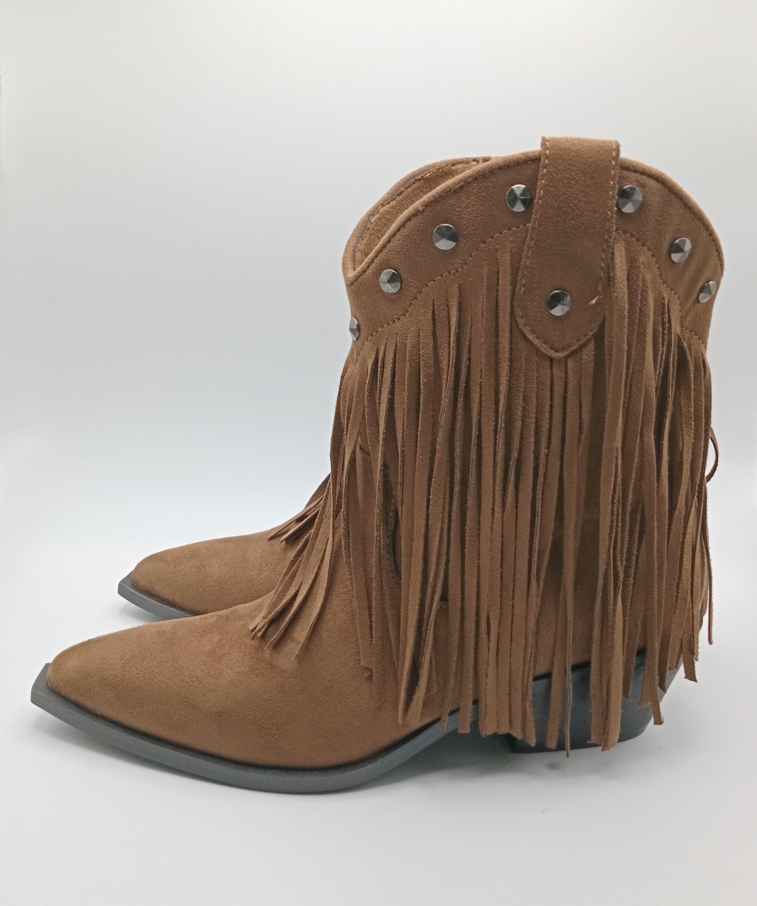 BOTA COWGIRL CORINA CASTANHO CAMURÇA FRANJA TAXAS BICUDO ZIPER