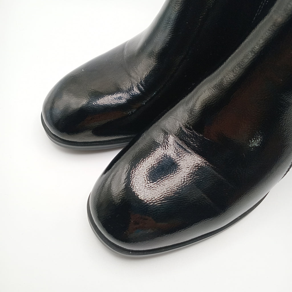 BOTA ROCKAWAY PRETO ECO PELE VERNIZ ZIPER DETALHE ZIPER FAKE BOTIM