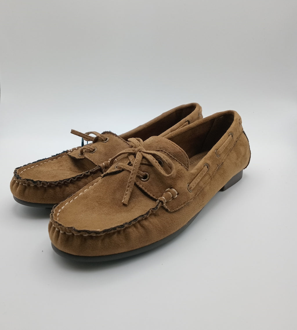 Mocassim Feminino Corina em Camurça com Laço; Sapato Casual Confortável Estilo Náutico Marrom Camel