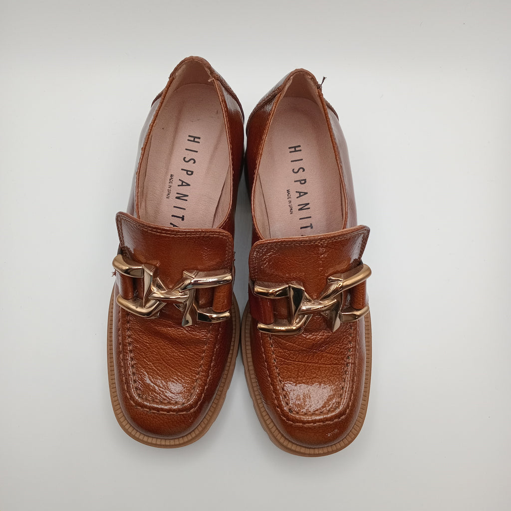 MOCASSIM SALTO HISPANITAS CASTANHO COURO FIVELA DOURADA TRATORADO