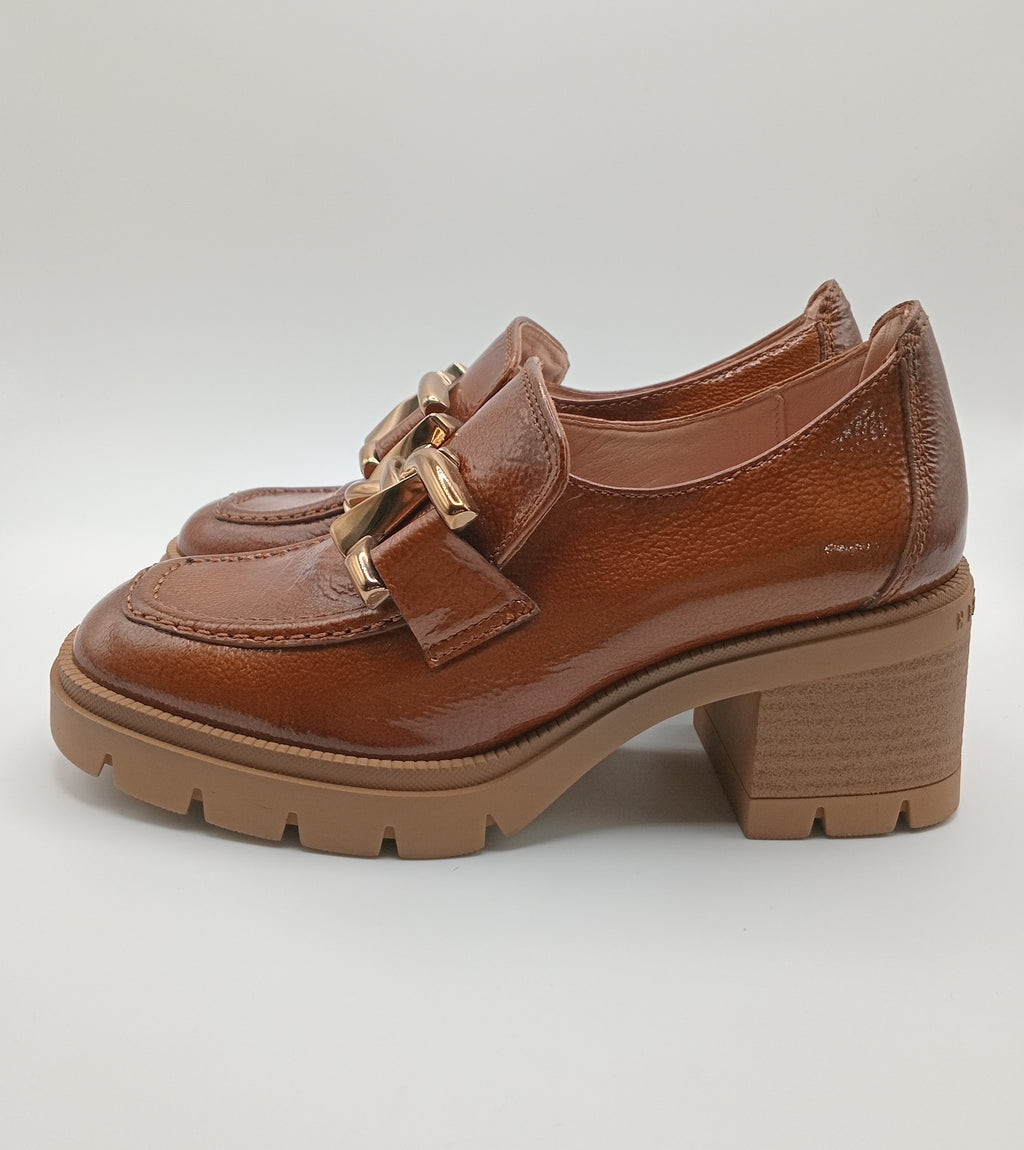 MOCASSIM SALTO HISPANITAS CASTANHO COURO FIVELA DOURADA TRATORADO