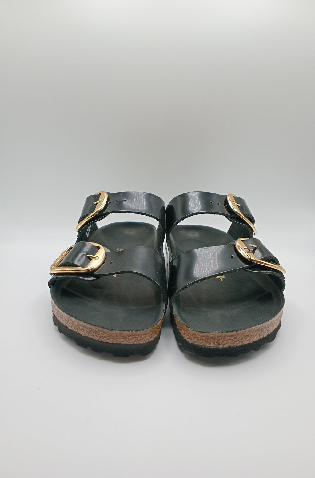 Sandálias Birkenstock Arizona BS Black Preto Verniz de cortiça unissexo com fivela dourada ajustável, chinelos de verão confortáveis e antiderrapantes, sapatos de praia para homem e mulher