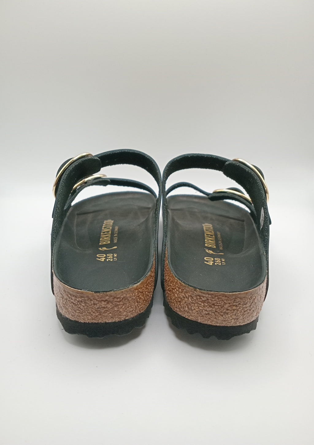 Sandálias Birkenstock Arizona BS Black Preto Verniz de cortiça unissexo com fivela dourada ajustável, chinelos de verão confortáveis e antiderrapantes, sapatos de praia para homem e mulher