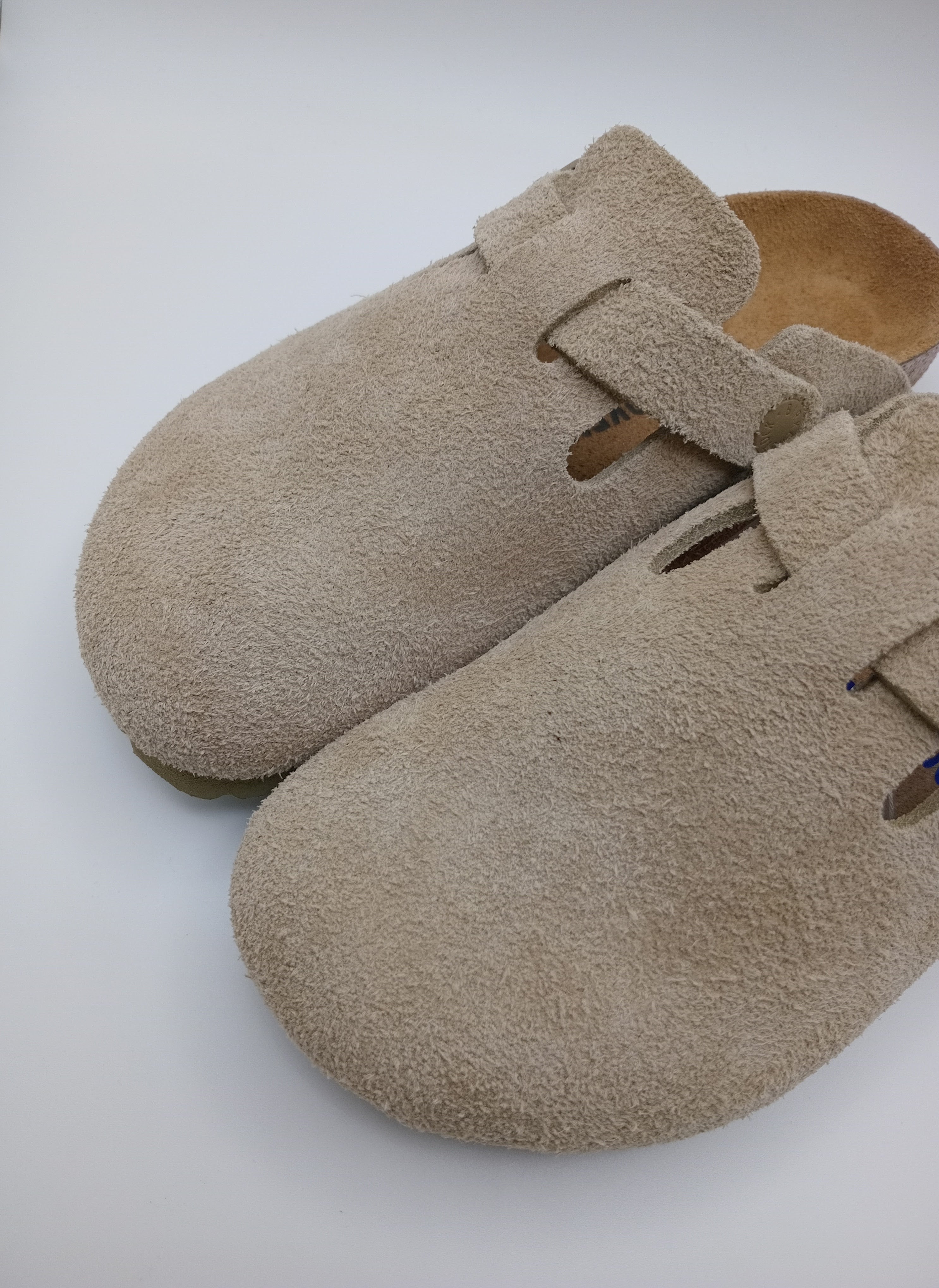 SOCAS BOSTON BS BIRKENSTOCK FADED KHAKI FIVELA CINZA COURO BEGE