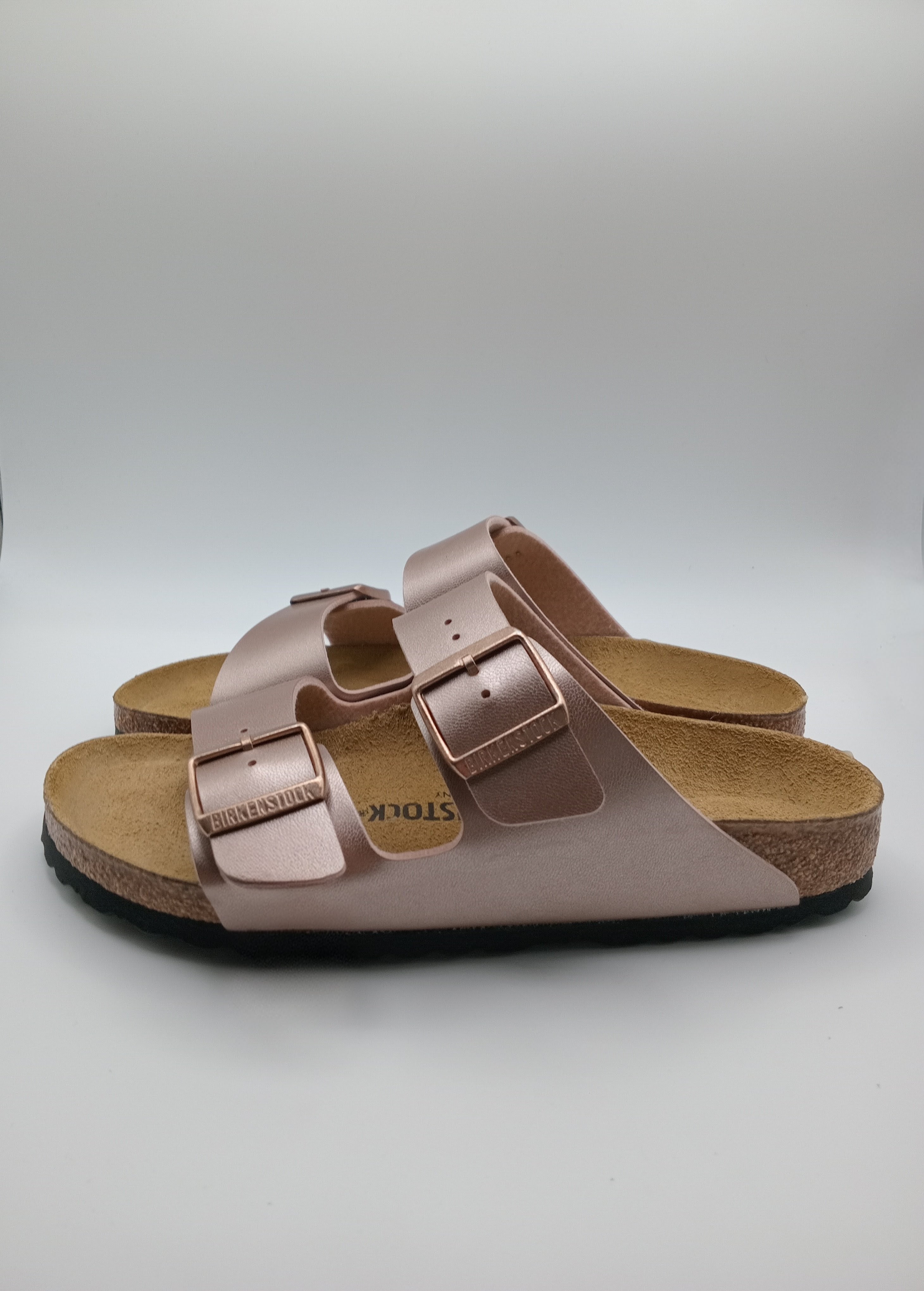SANDÁLIA ARIZONA BS BIRKENSTOCK COPPER FIVELA NUDE COURO ROSE ACETINADO