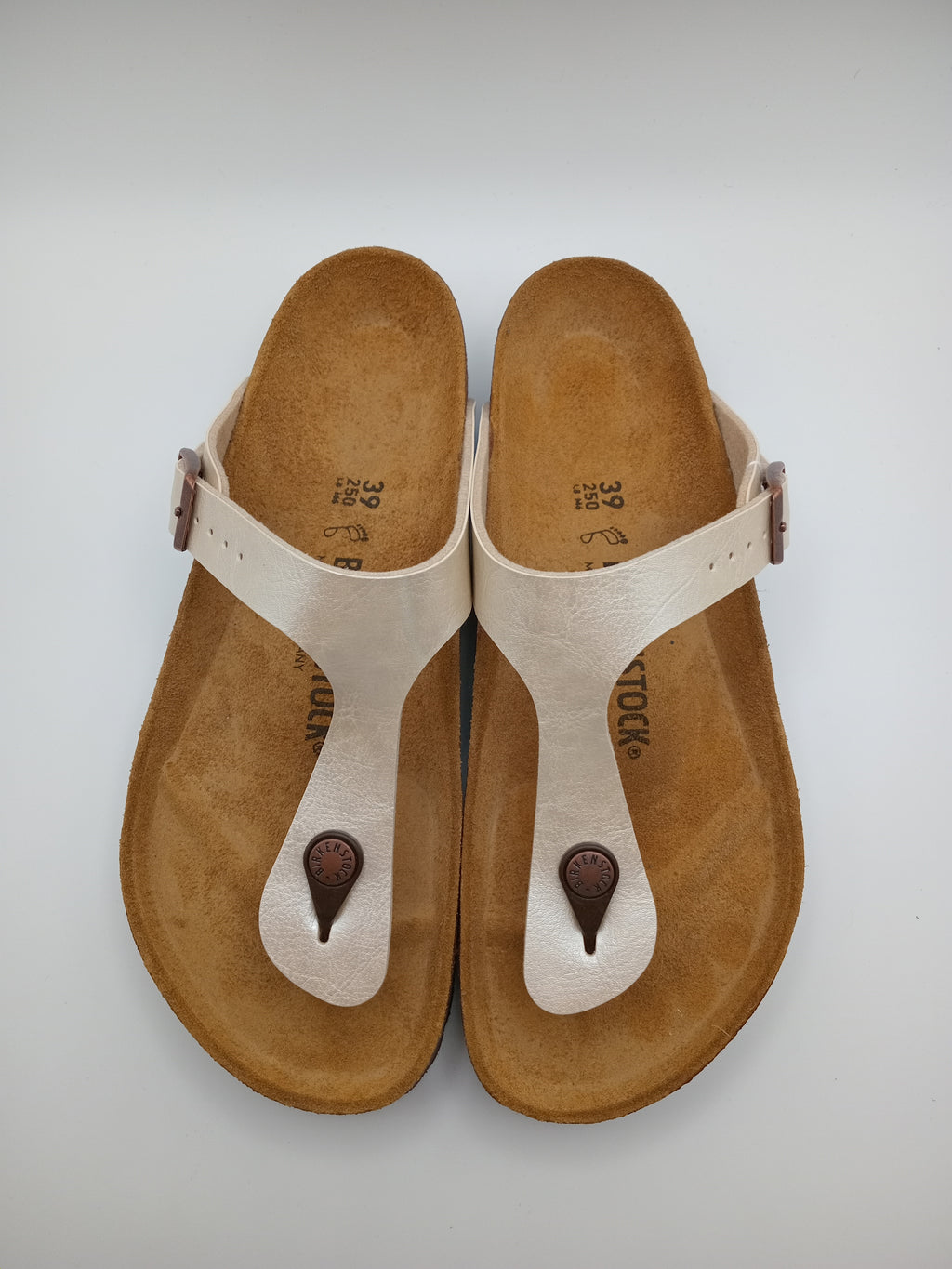 SANDÁLIA GIZEH BS BIRKENSTOCK GRACEFUL PEARL WHITE FIVELA COBRE COURO BRANCO PEROLADO